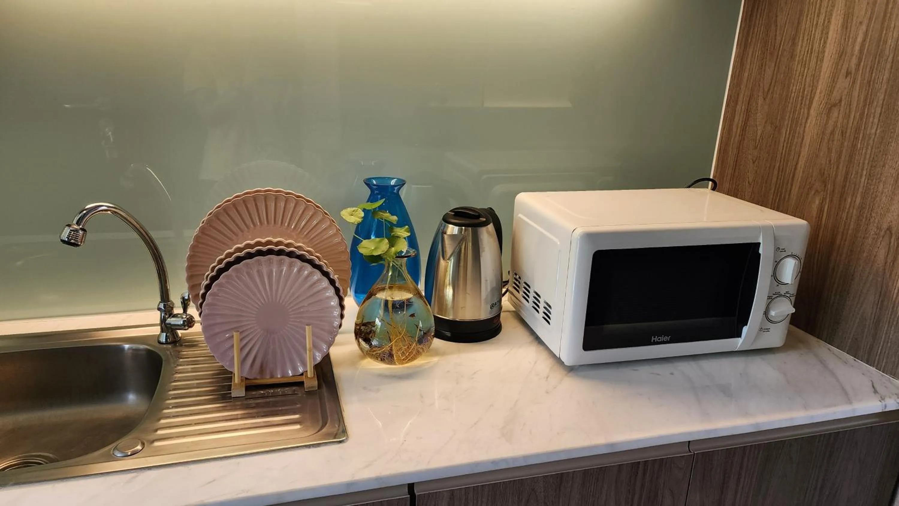 Kitchen or kitchenette in Alaita Boutique Phuket