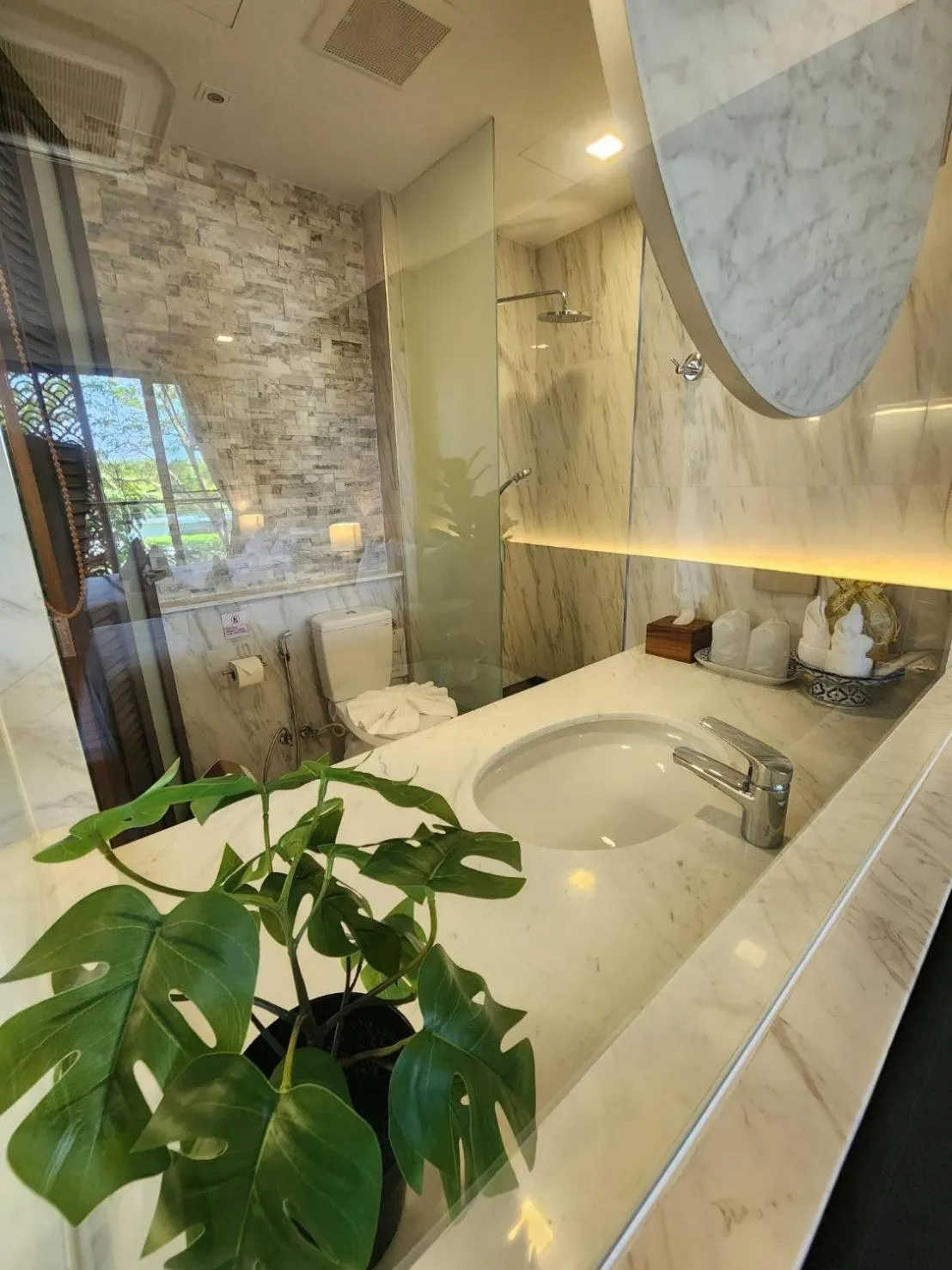 Toilet in Alaita Boutique Phuket