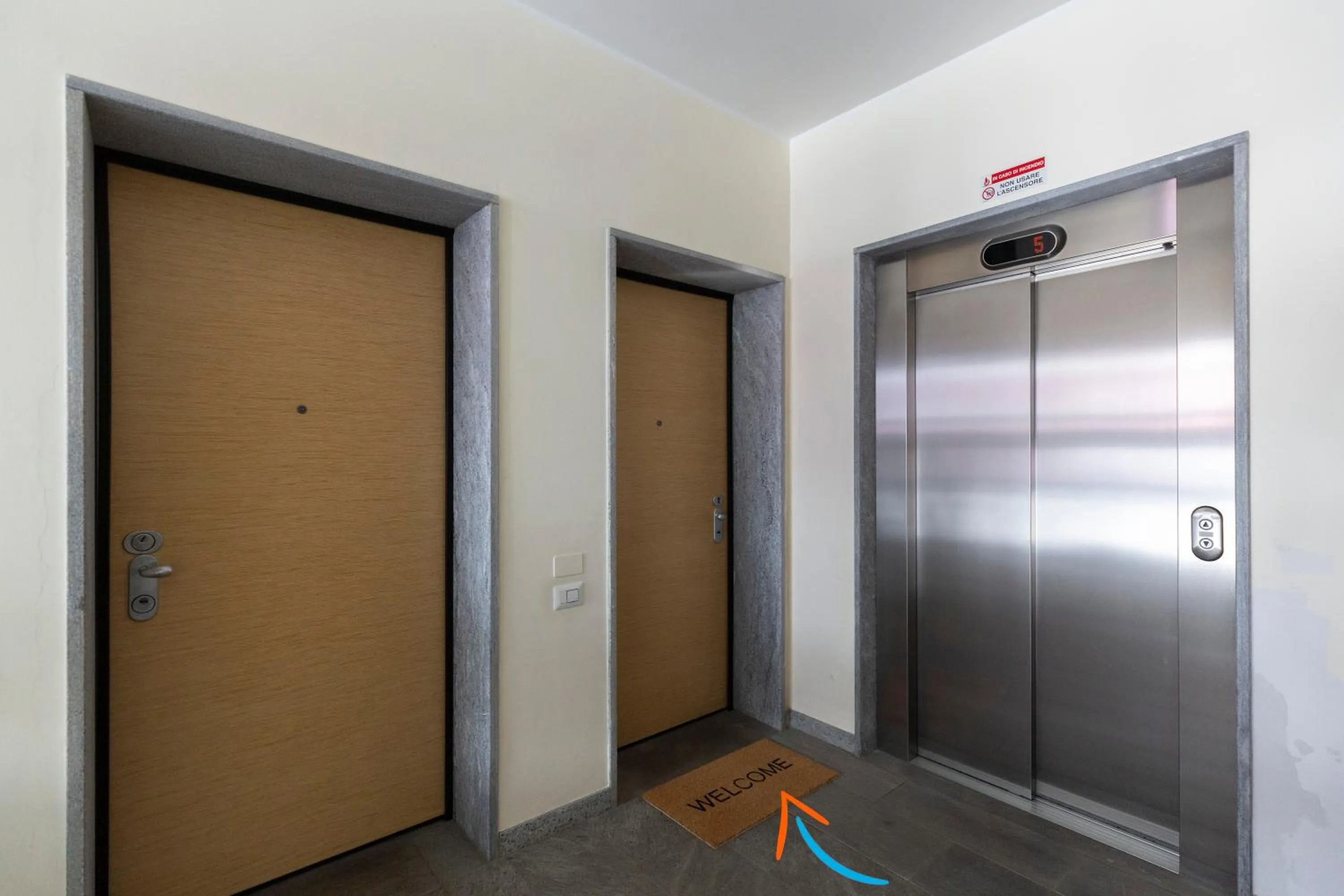 elevator in Sky Home Santa Giulia