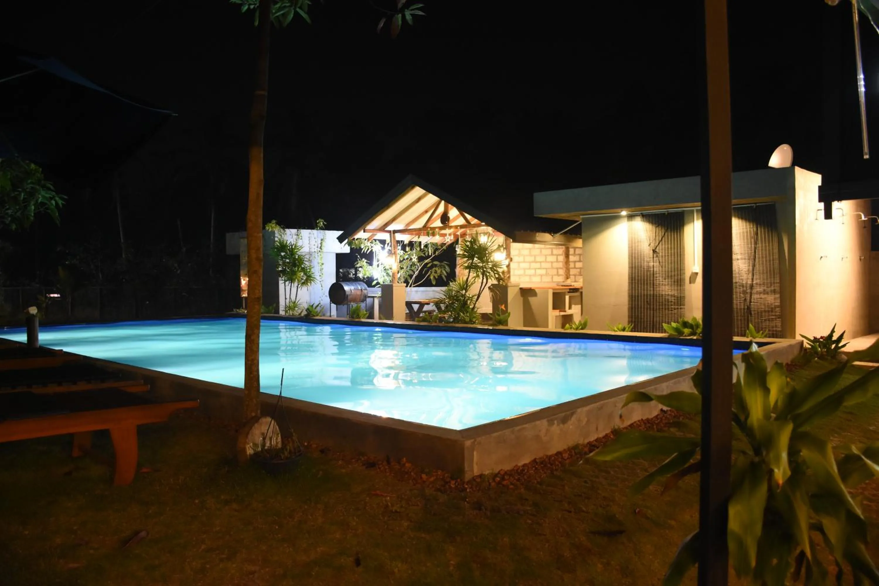 Night in Steps Garden Resort