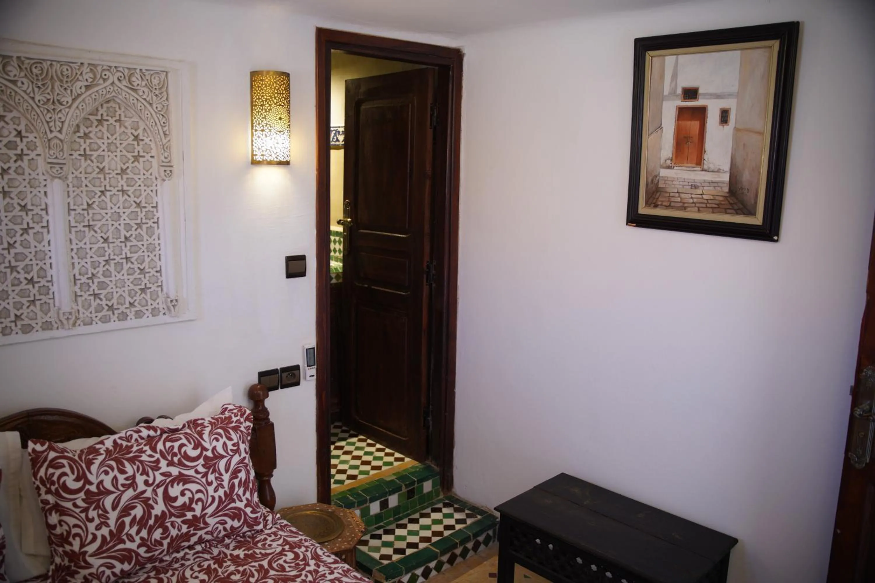 Bed in Riad Dar Chrifa - Luxury Escape