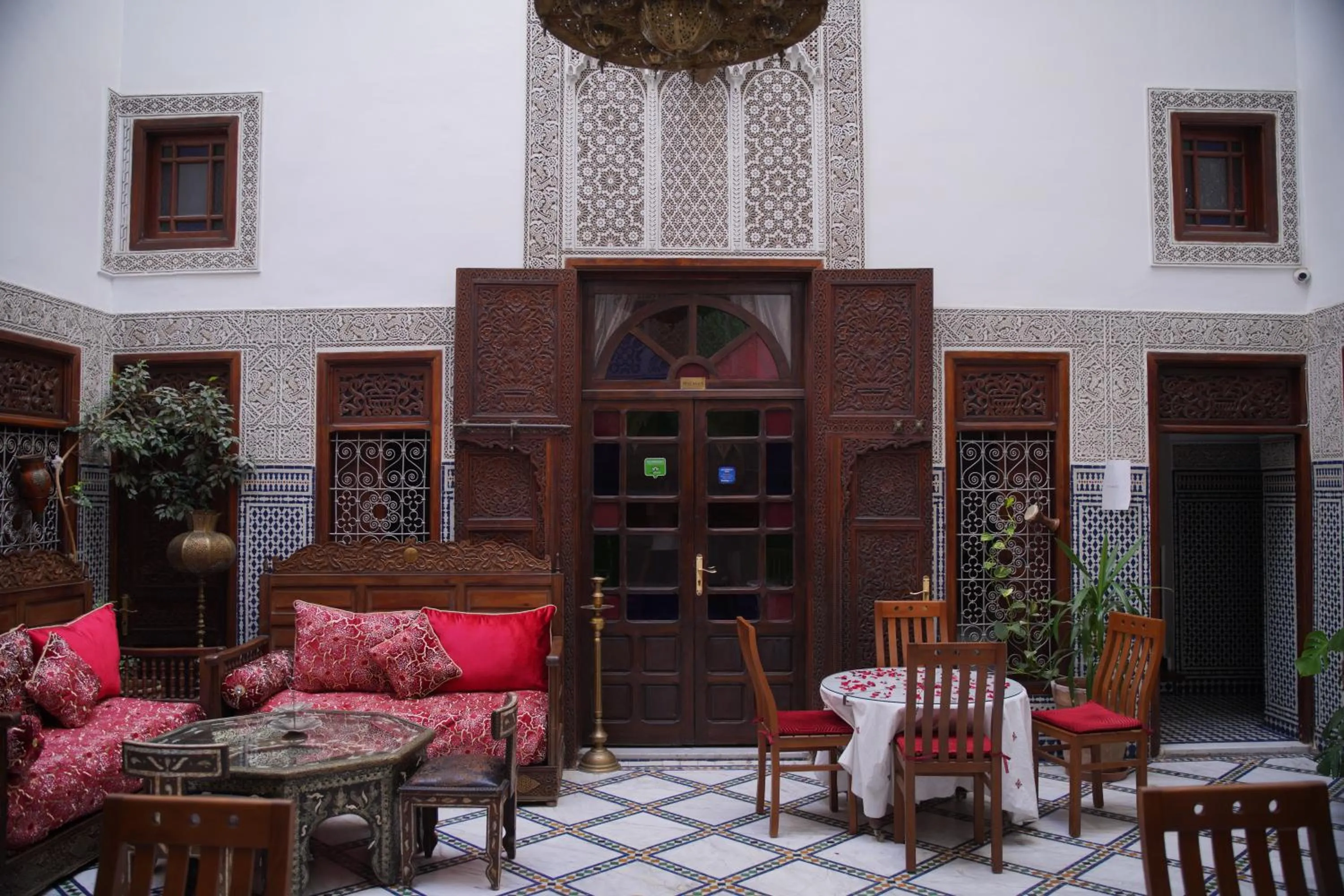 Riad Dar Chrifa - Luxury Escape