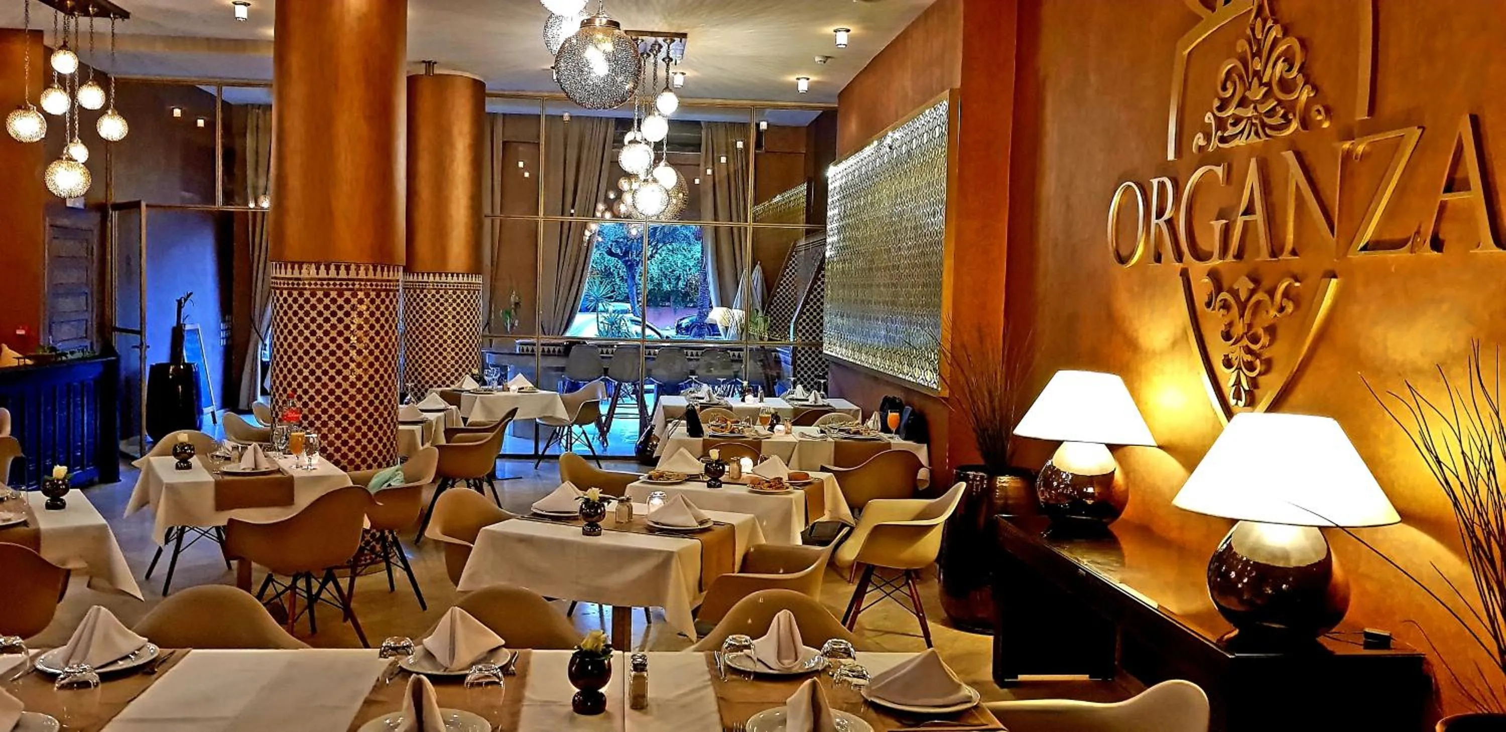 Restaurant/places to eat in Dellarosa Boutique Hotel and Spa