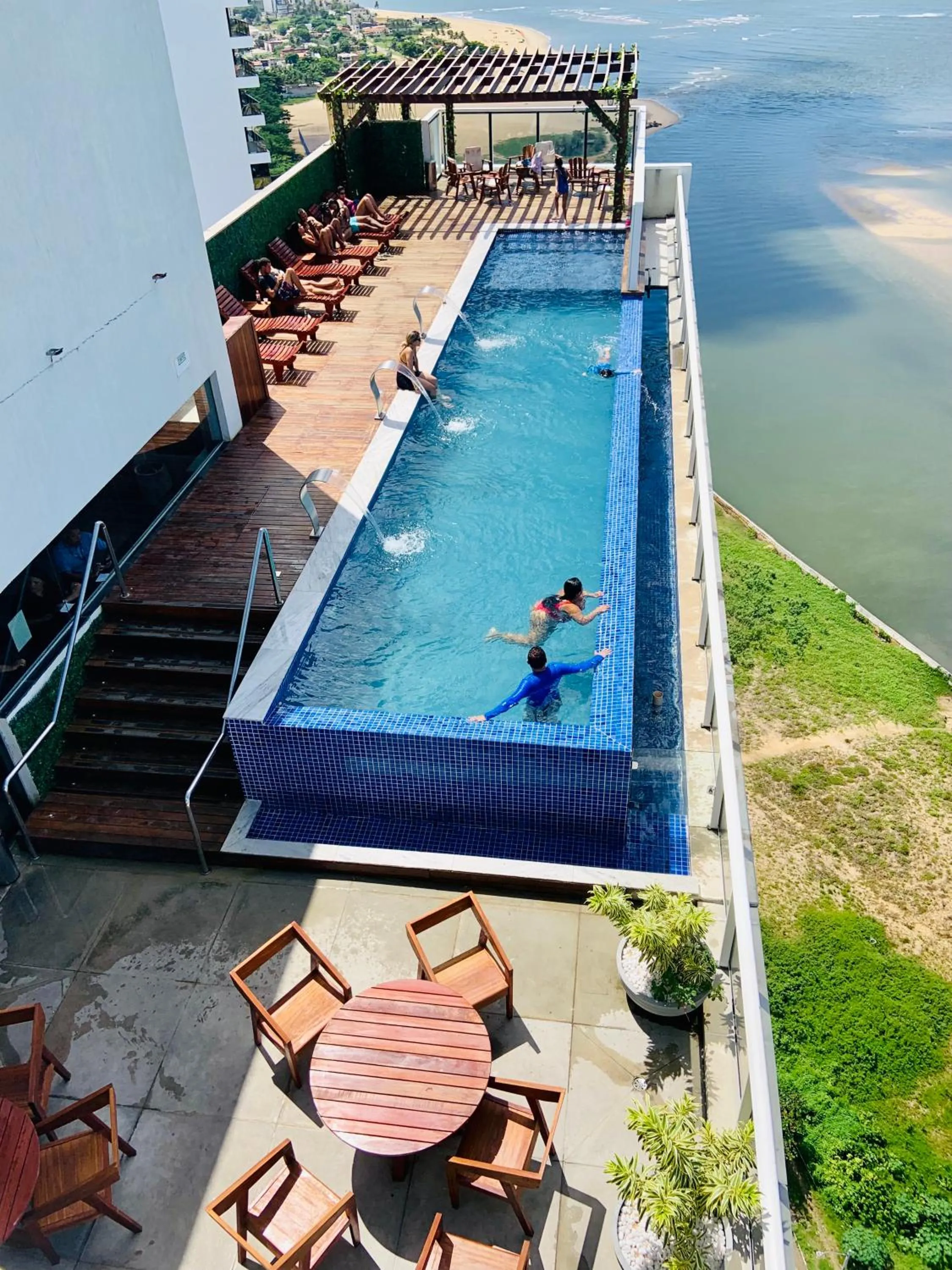 Bird's eye view in Paiva Flats By Loui