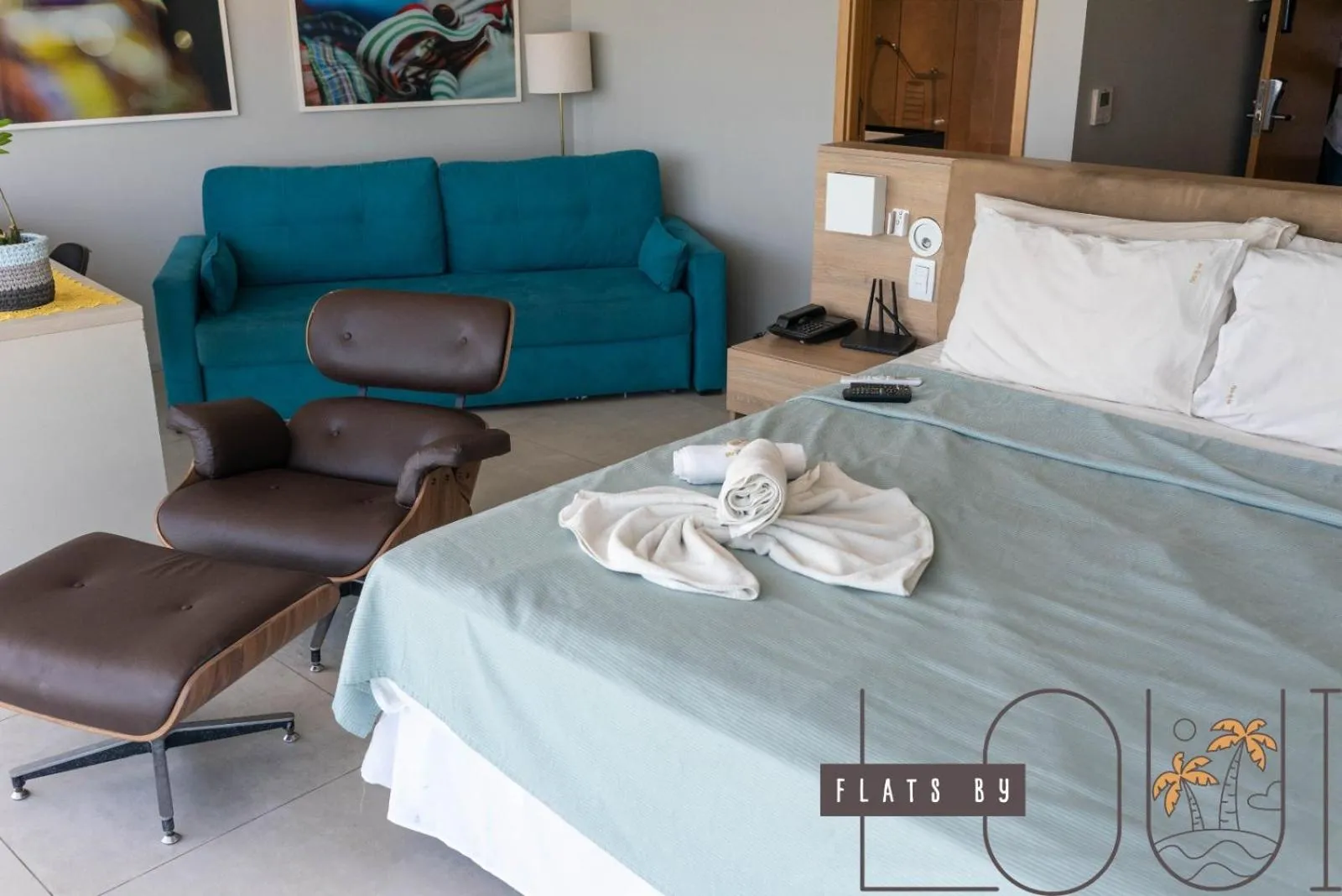 Bed in Paiva Flats By Loui