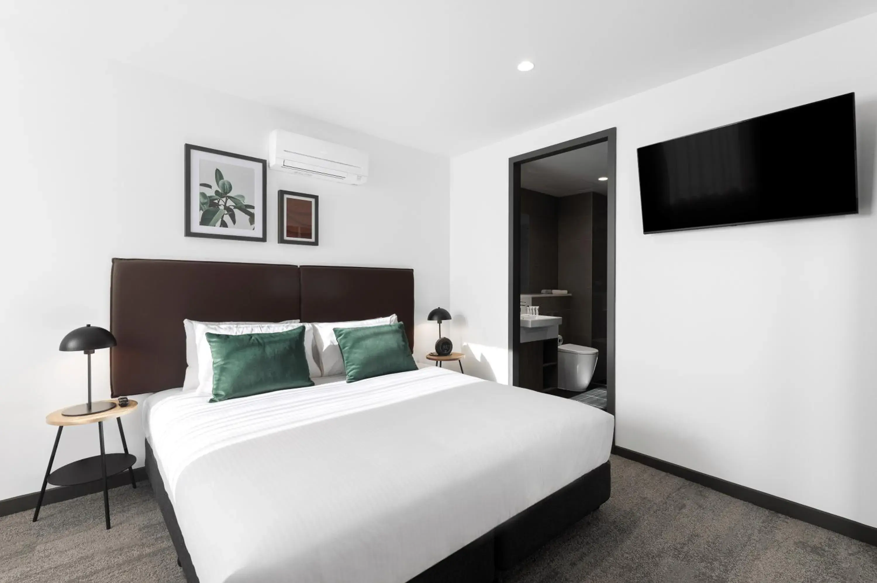 Toilet, Bed in Quest Geelong Central Toilet, Bed in Quest Geelong Central