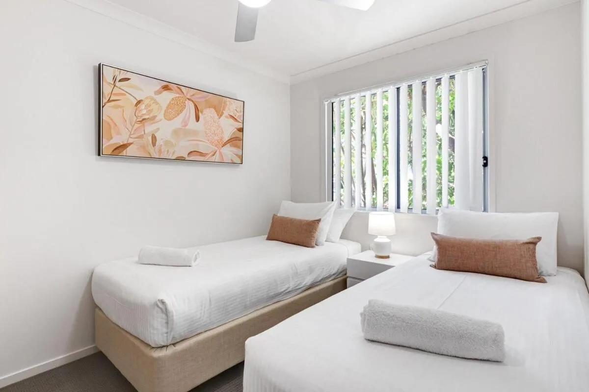 Bed in MARJ12- Stylish and Spacious