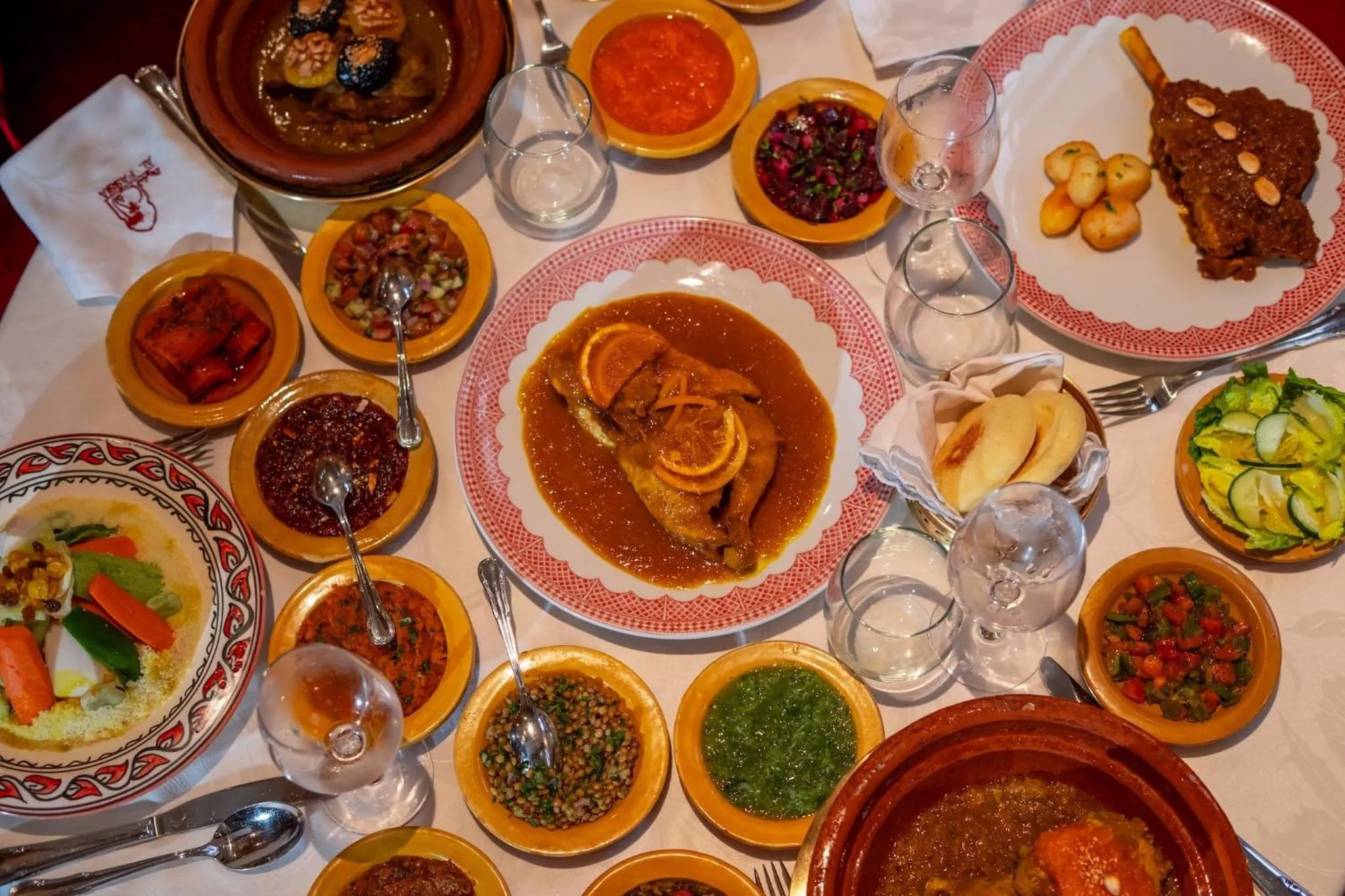 Restaurant/places to eat in Al Fassia Aguedal