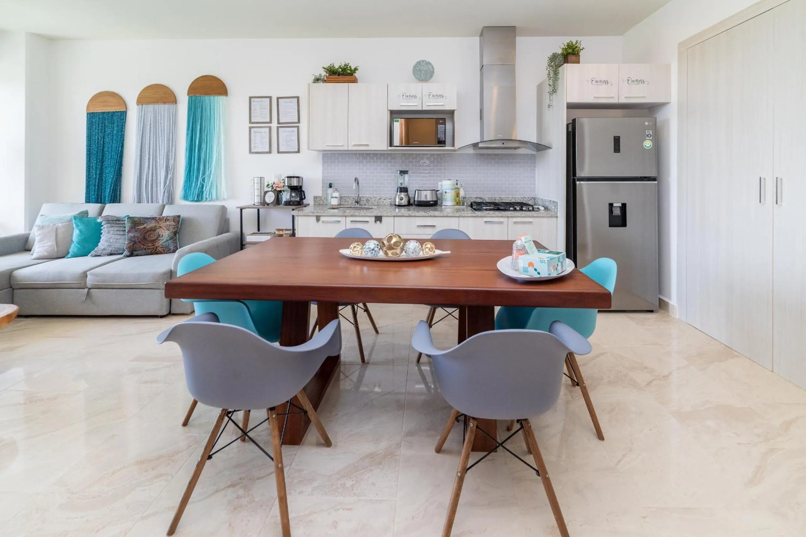 Luxury Condo, 2BR, Fast Internet, Condo Akul