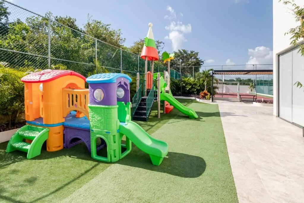 Children play ground in Luxury Condo, 2BR, Fast Internet, Condo Akul