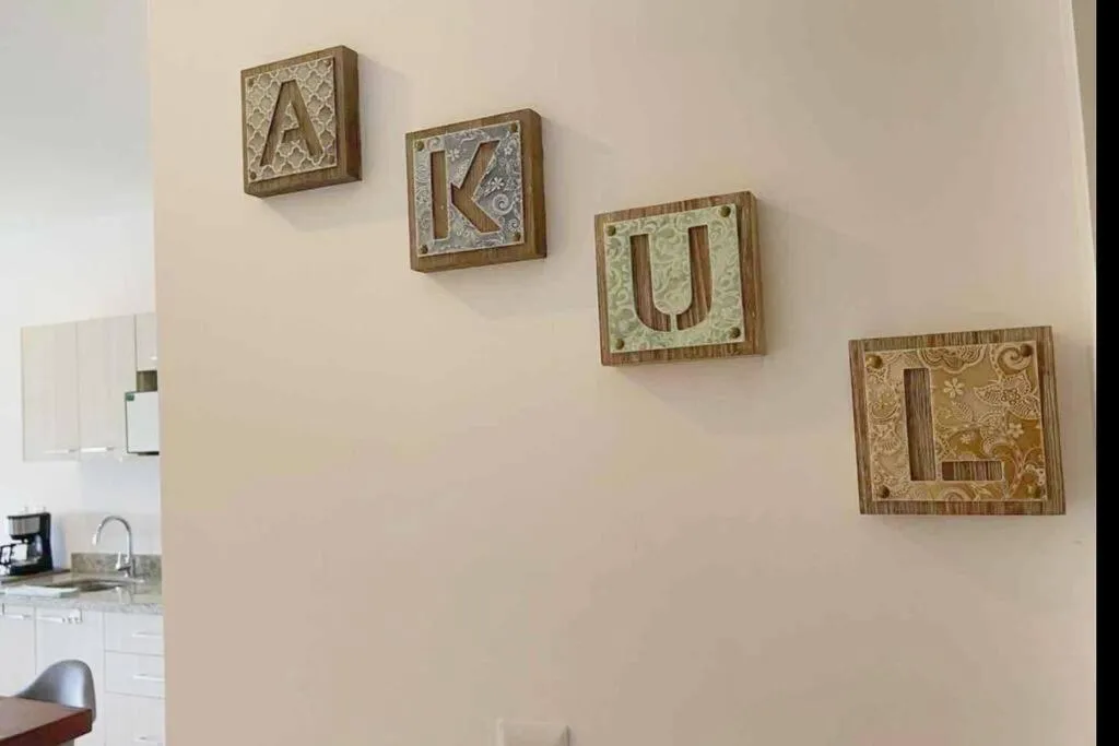 Decorative detail in Luxury Condo, 2BR, Fast Internet, Condo Akul