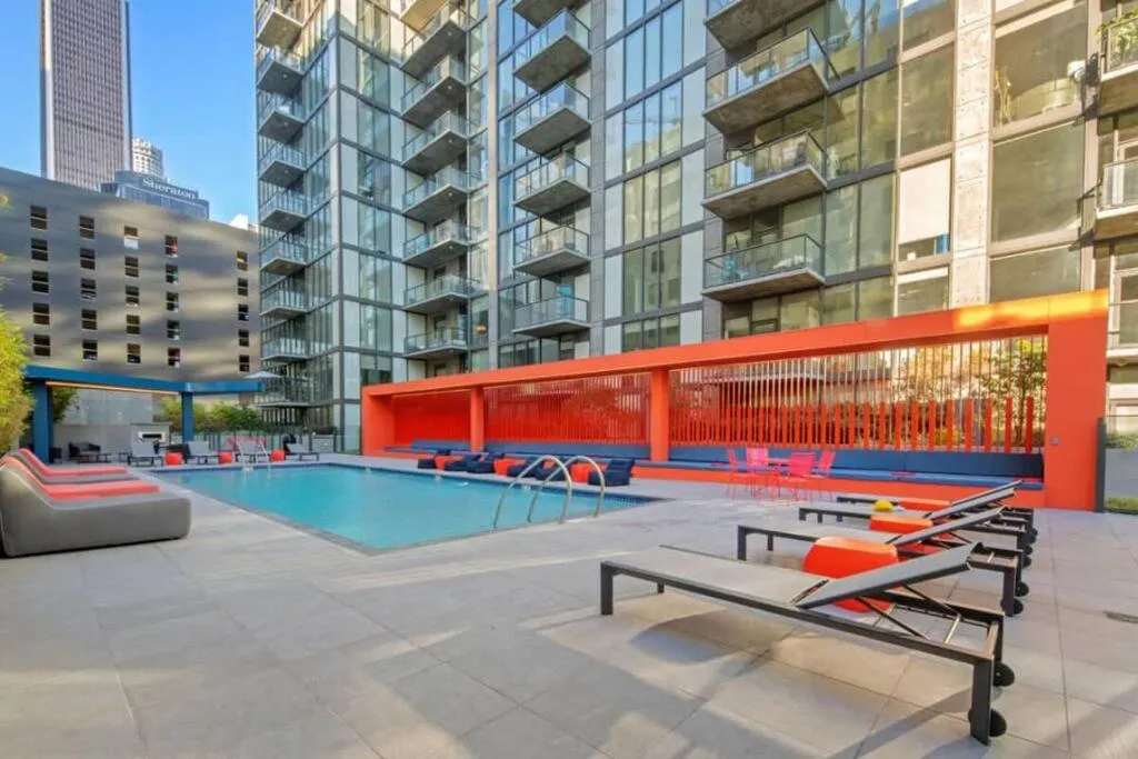 Swimming pool in Top Floor High Rise 3 Bed DTLA Skyscraper Penthouse
