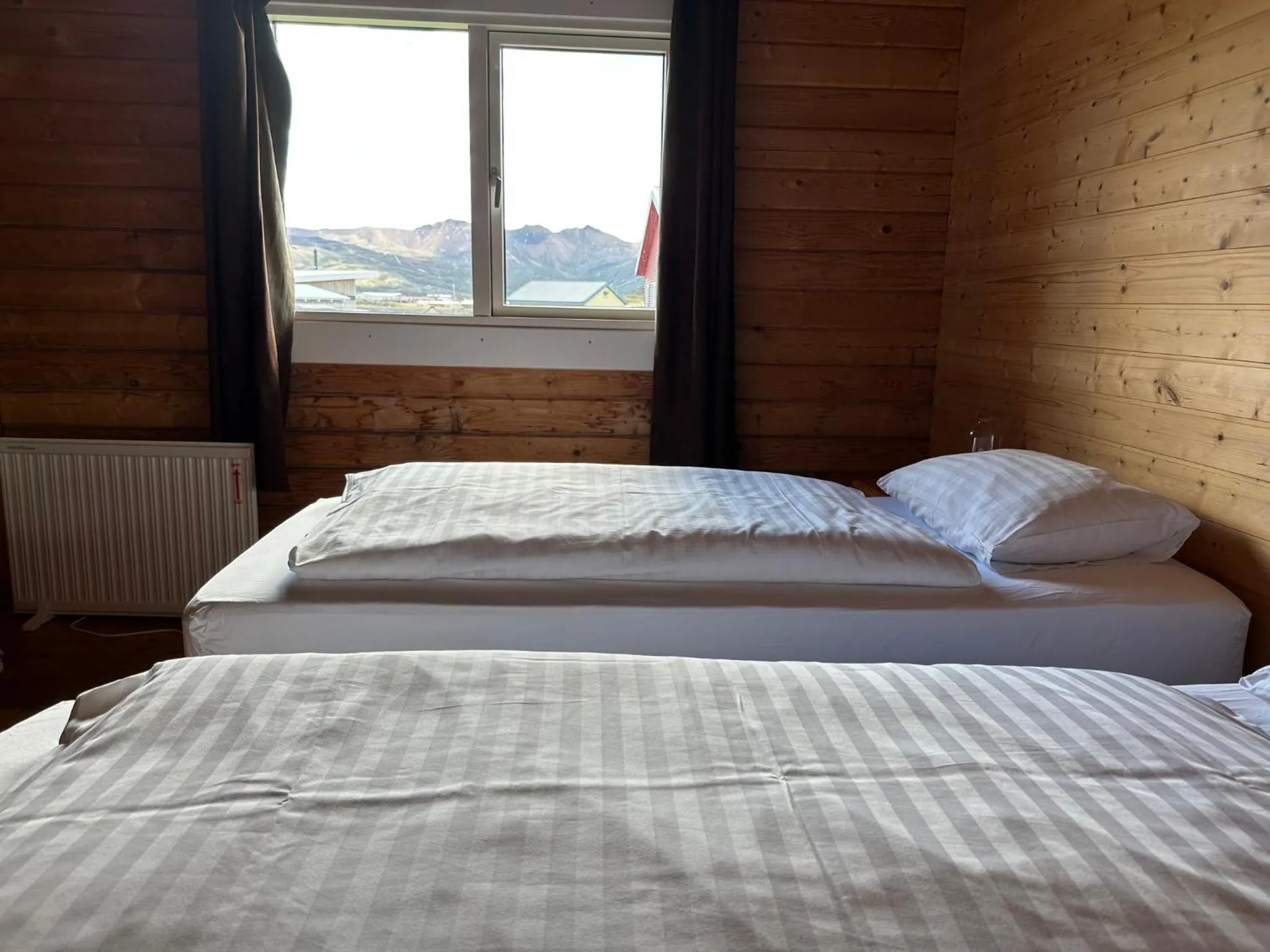 Property building, Bed in Álfheimar Hotel