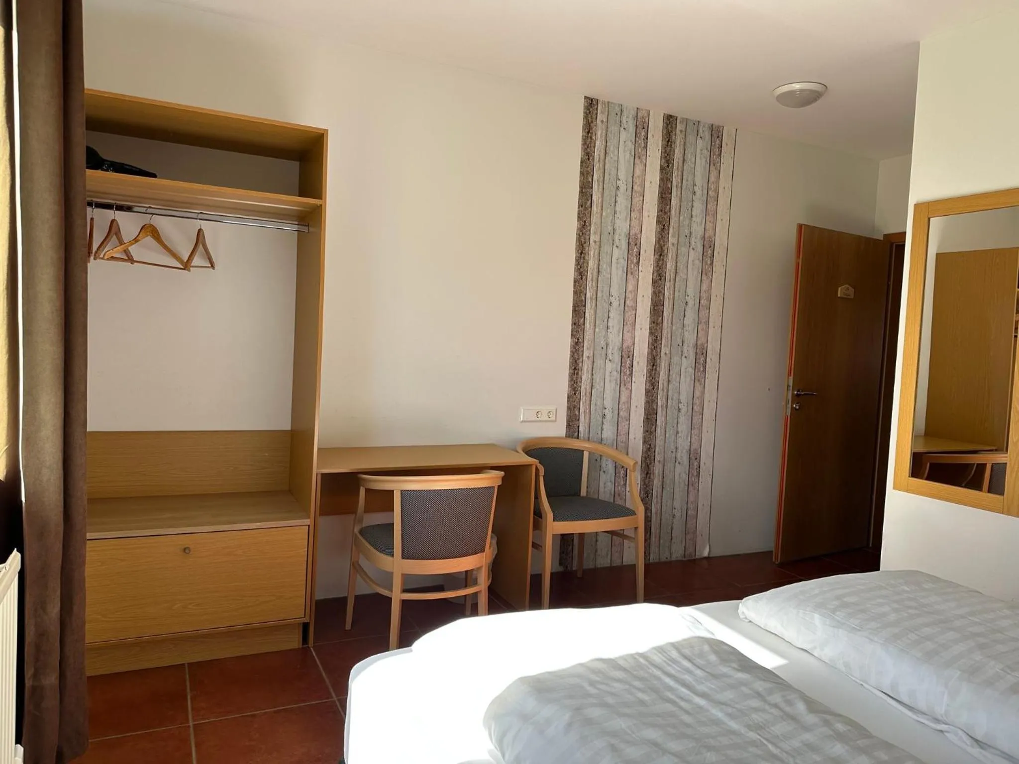 Bedroom, Bed in Álfheimar Hotel