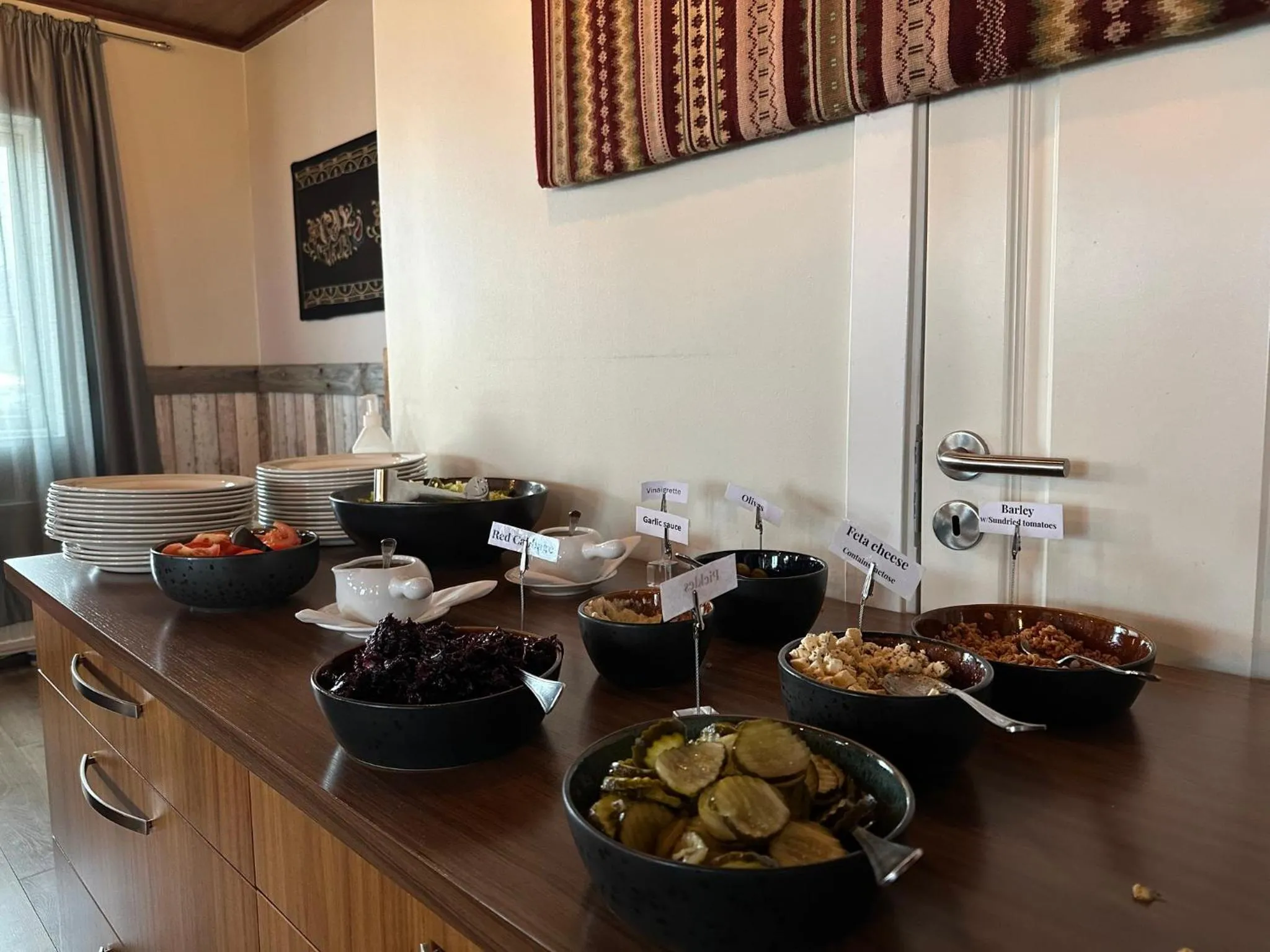 Restaurant/places to eat in Álfheimar Hotel