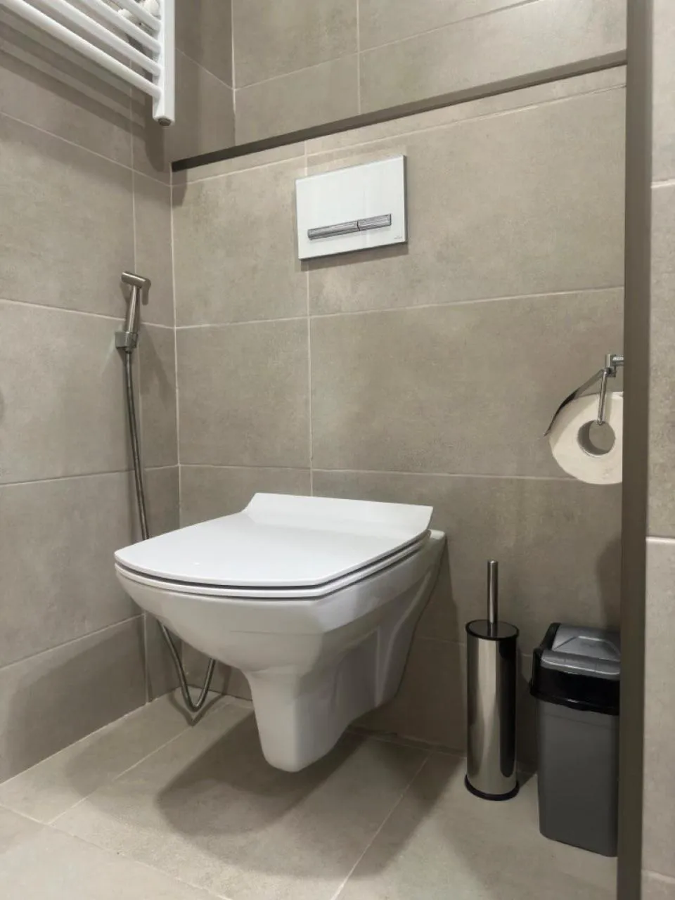 Bathroom in Dream Apartments at Alliance Palace
