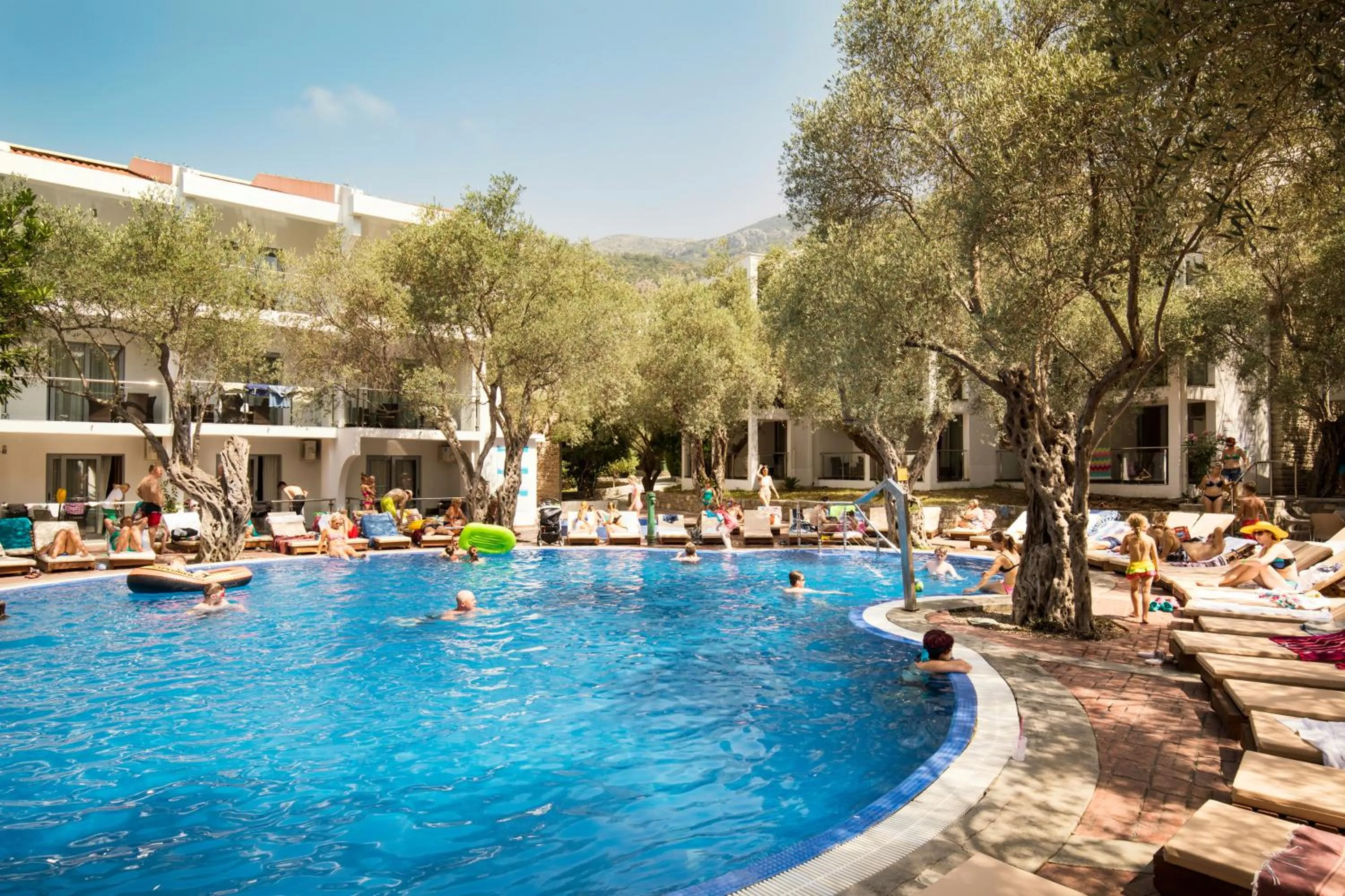 Swimming pool in Vile Oliva Hotel & Resort