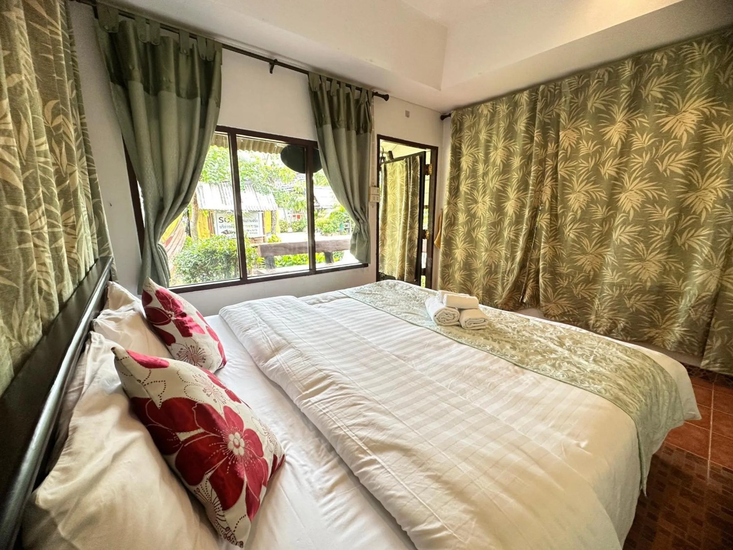 Bed in Soft Resort Kad Farang Hangdong