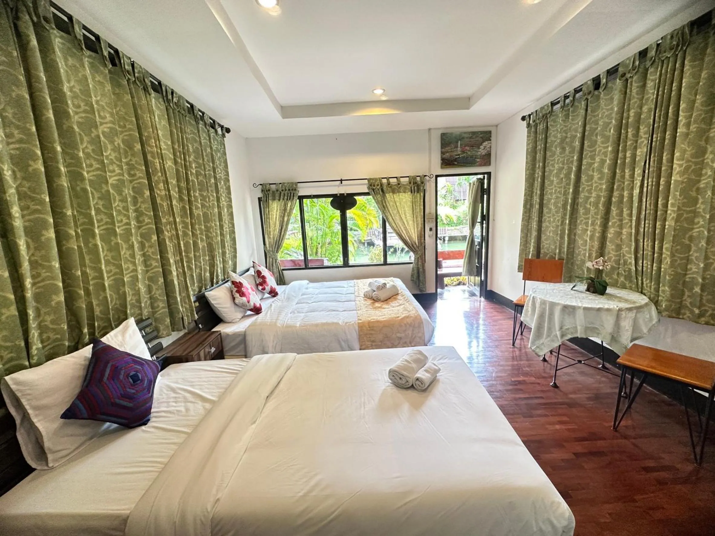 Living room, Bed in Soft Resort Kad Farang Hangdong