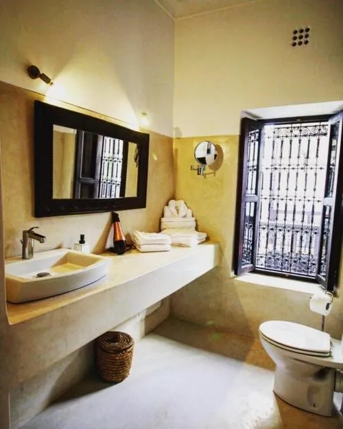 Bathroom in Riad Les 5 Soeurs