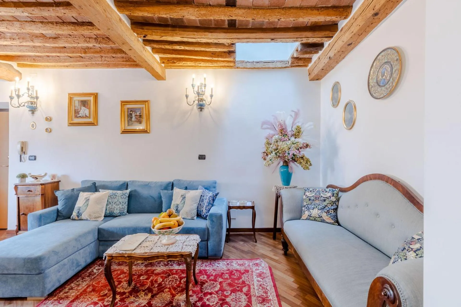 Casa La Guardia, a Classic 3 bedrooms