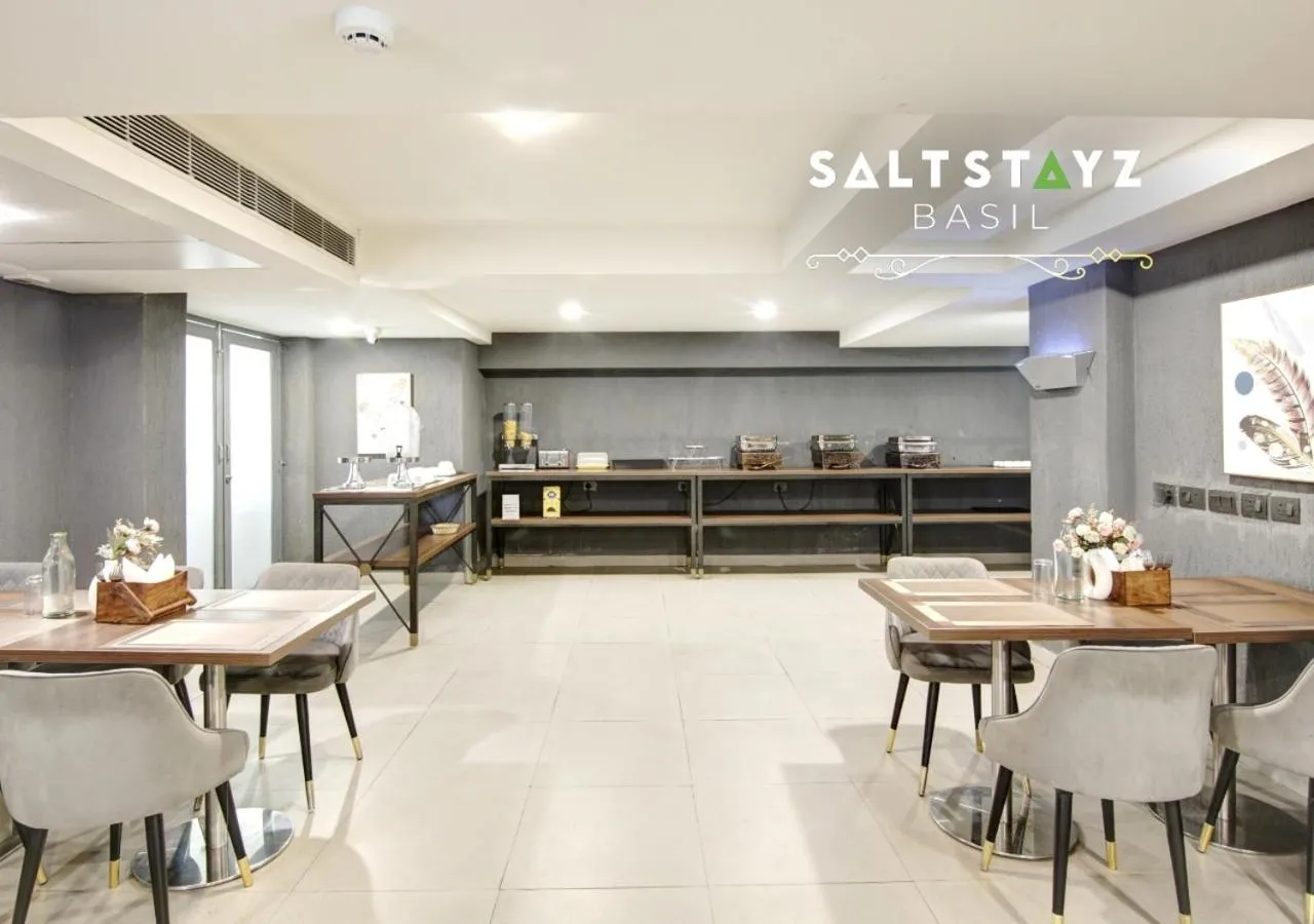 Restaurant/places to eat in Saltstayz Basil - Near Golf Course Road & Extension Road