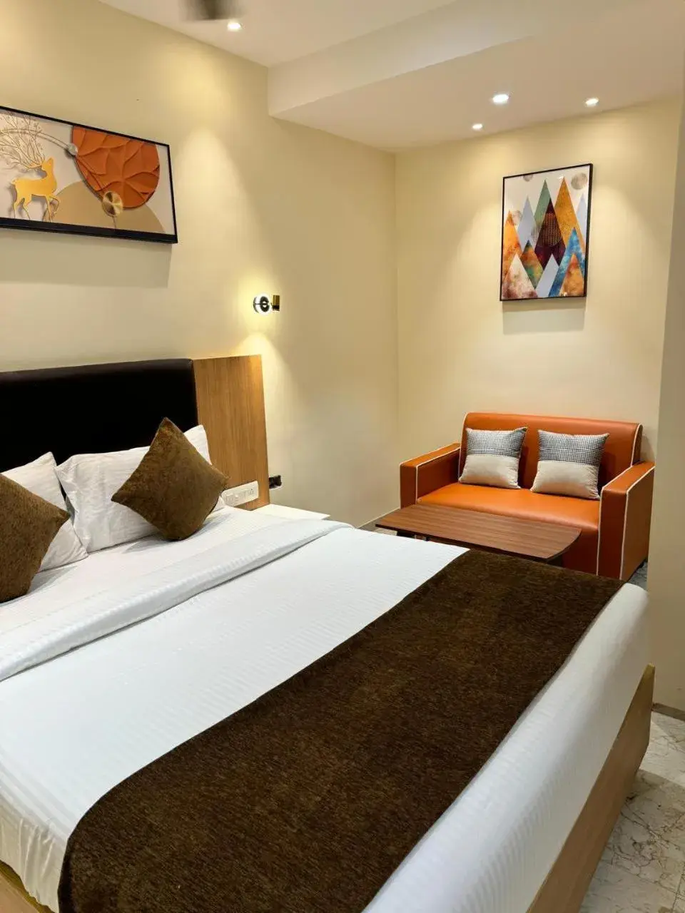 HOTEL TOUCHWOOD HOTEL TOUCHWOOD