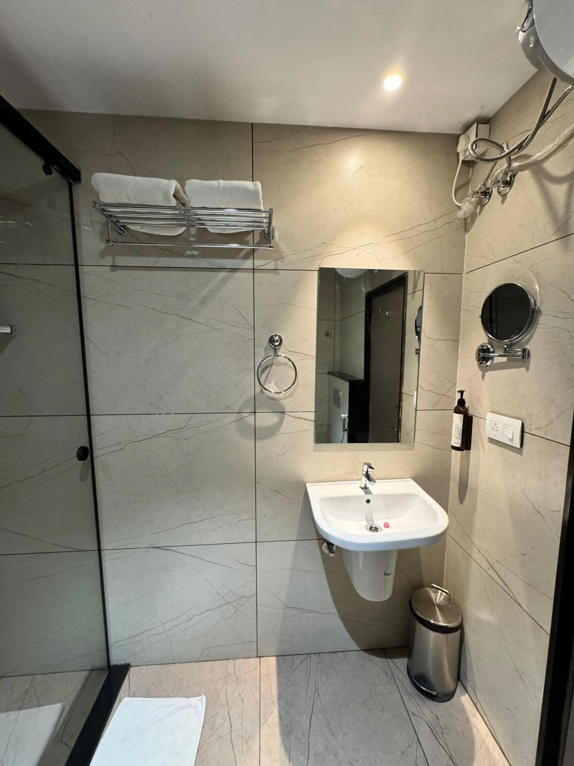 HOTEL TOUCHWOOD HOTEL TOUCHWOOD