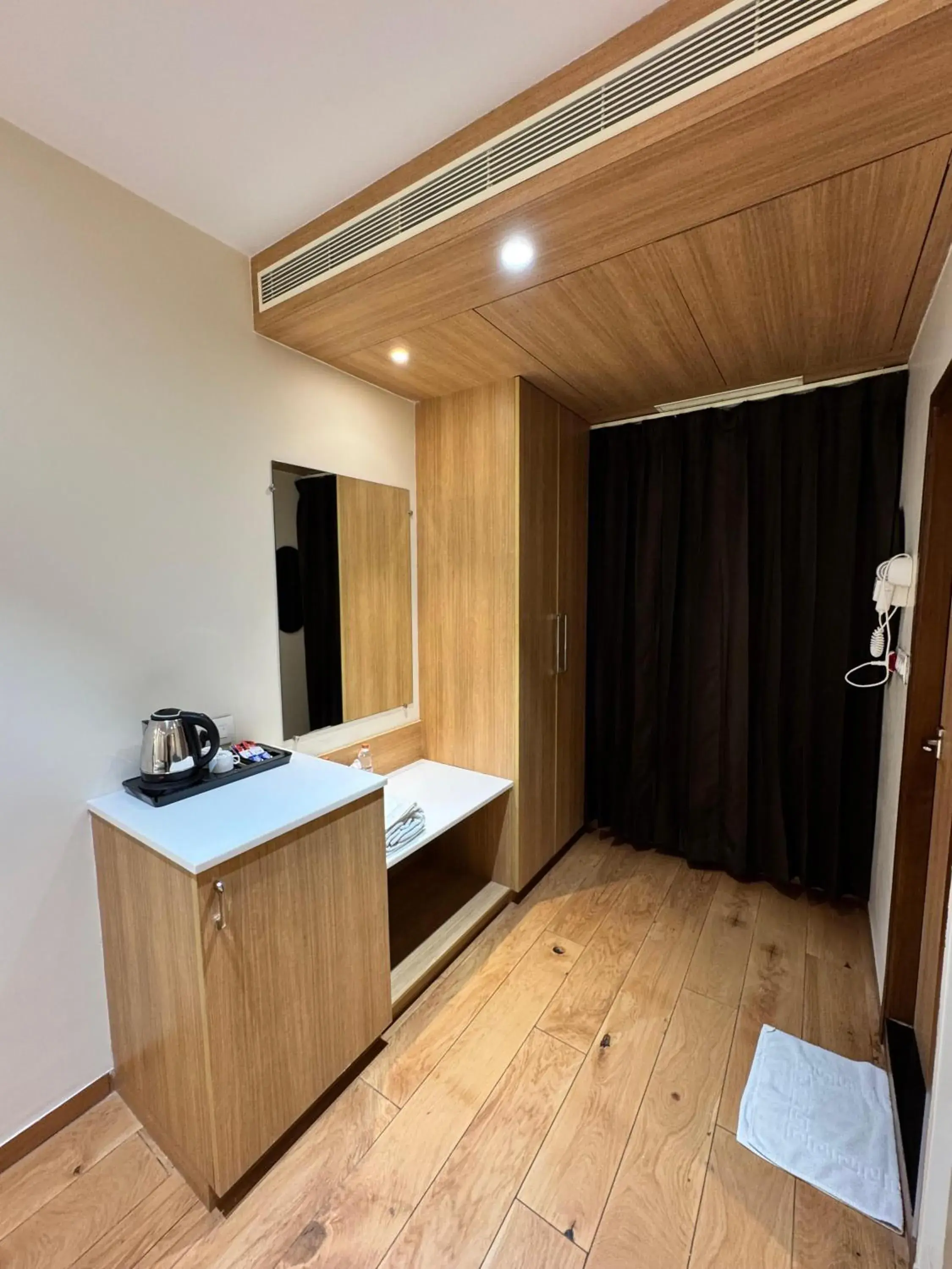 HOTEL TOUCHWOOD HOTEL TOUCHWOOD