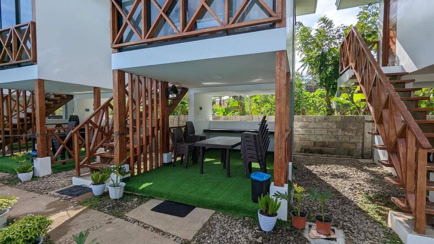 Property building in Bakawan Hideaway Resort and Restaurant