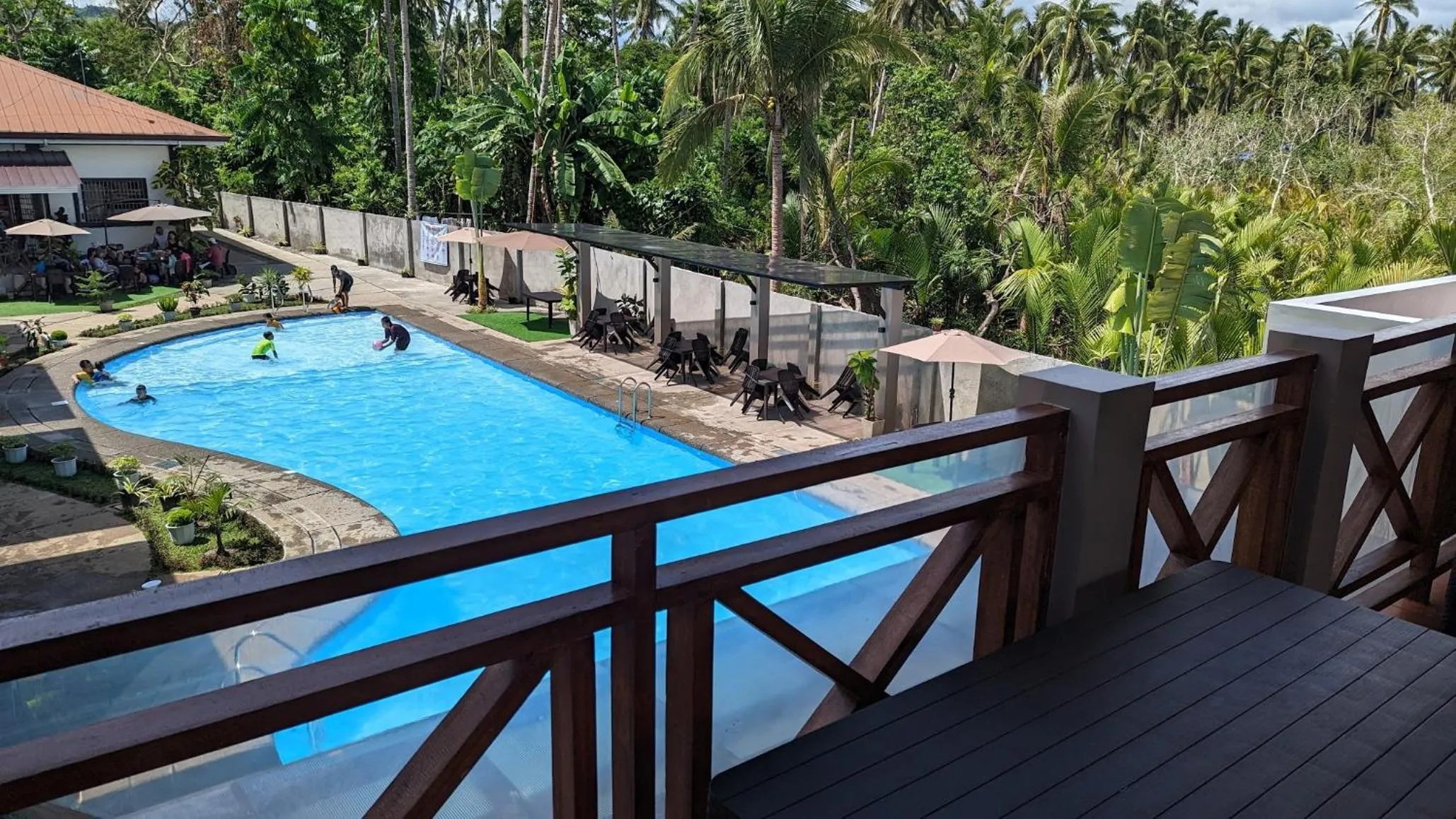 Property building in Bakawan Hideaway Resort and Restaurant