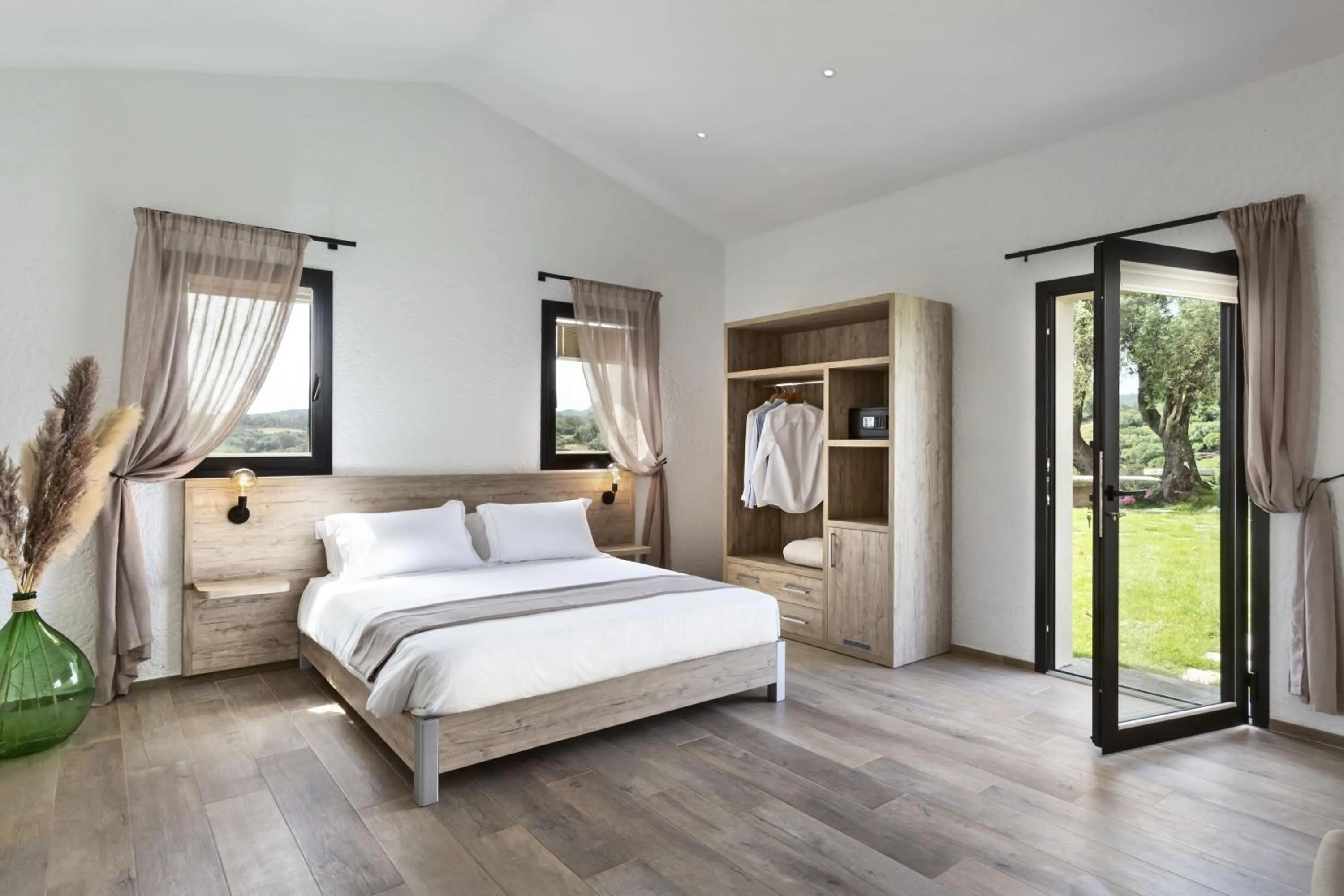 Bed in Uddastri Retreat