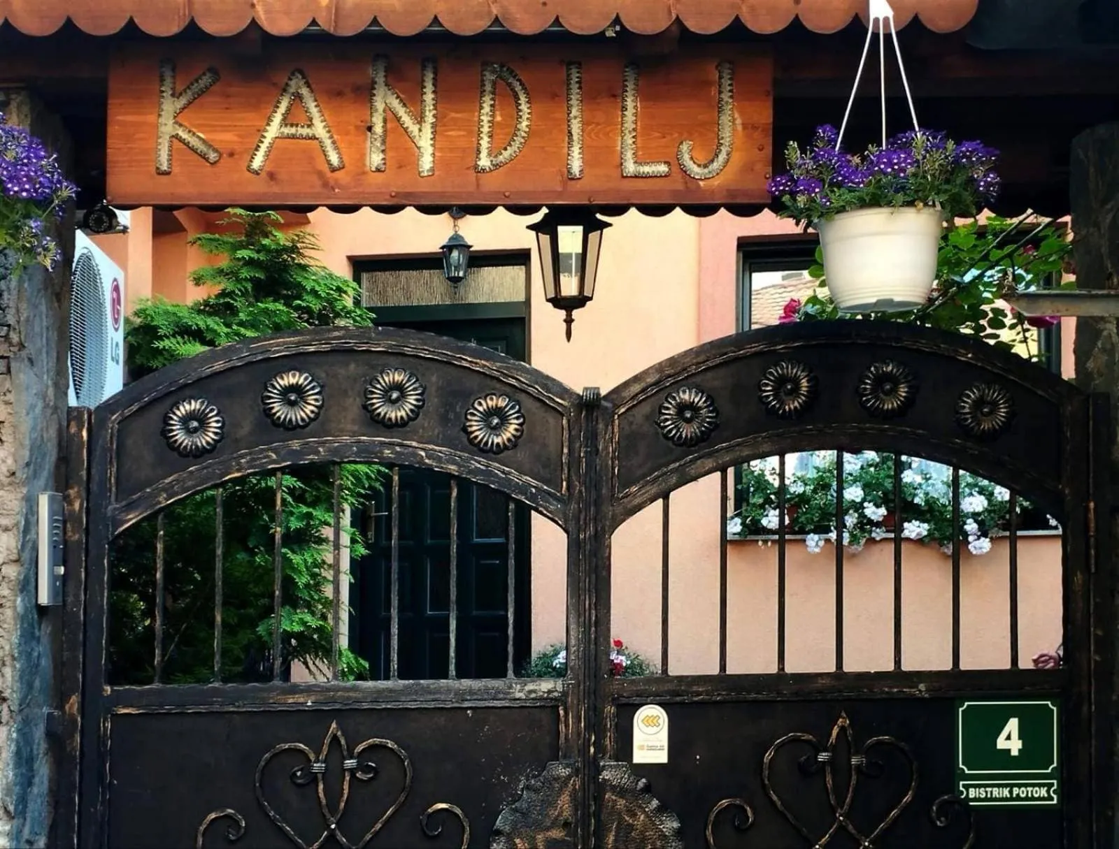 Hotel Kandilj