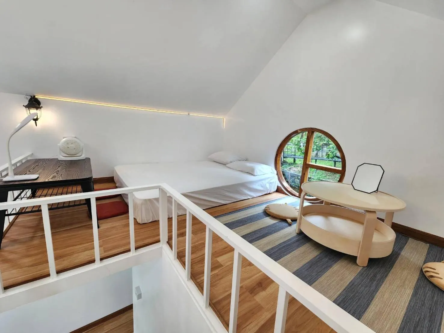 Bedroom, Bed in Lake Hill Resort Kanchanaburi