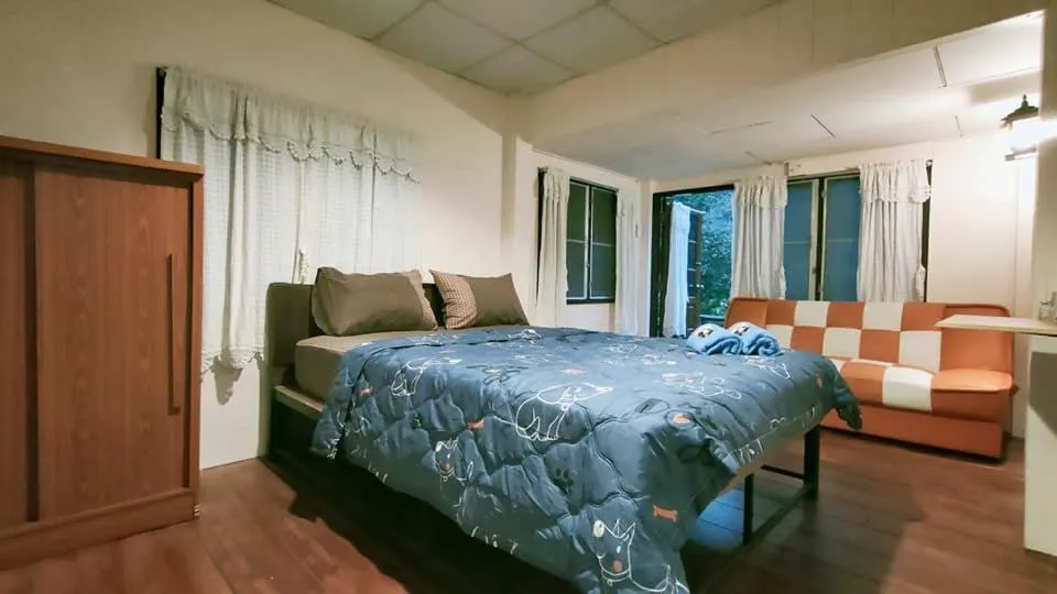 Bedroom, Bed in Lake Hill Resort Kanchanaburi