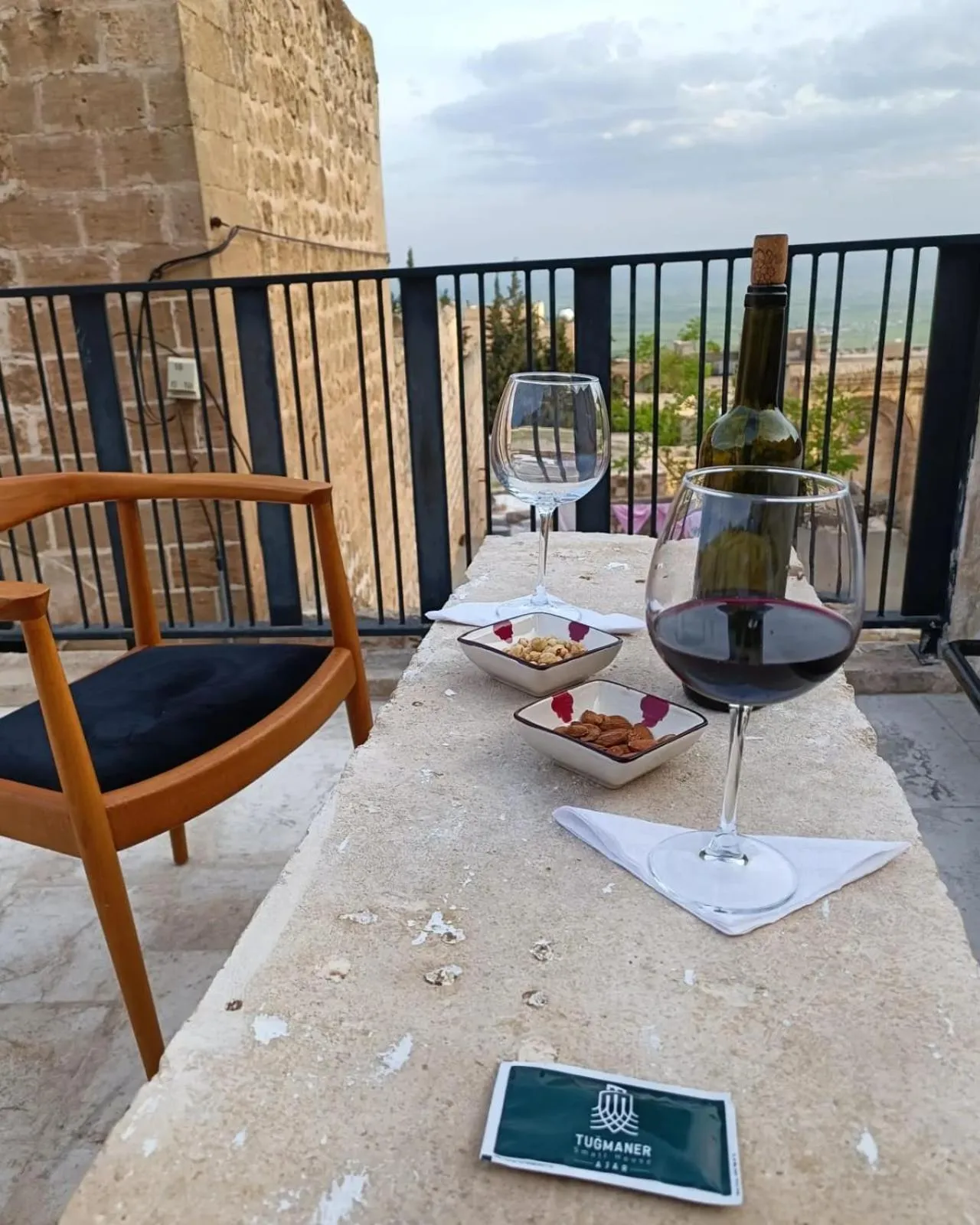 Balcony/Terrace in TUĞMANER Small House AJAR