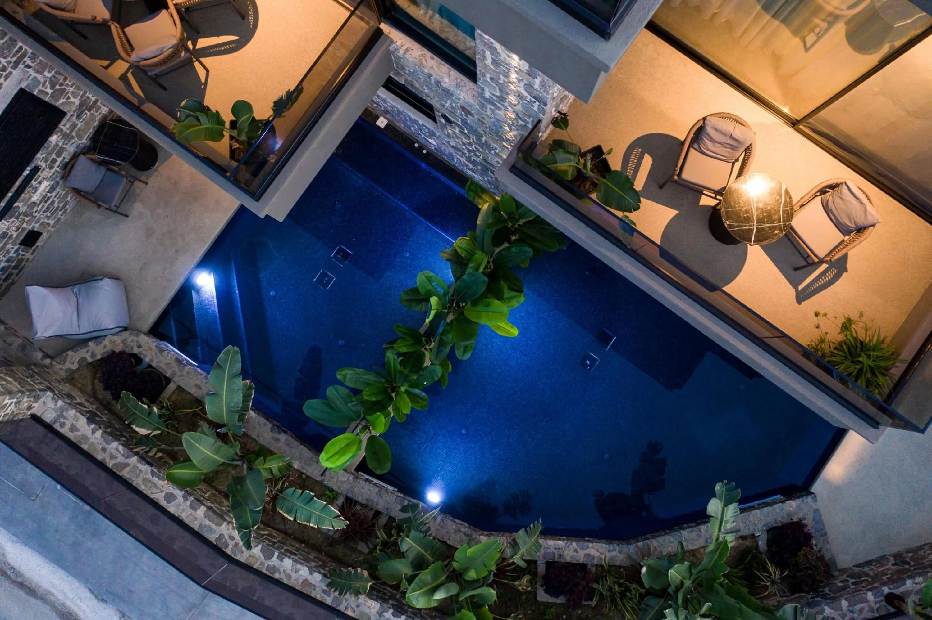 Swimming pool in Opal Executive Suites