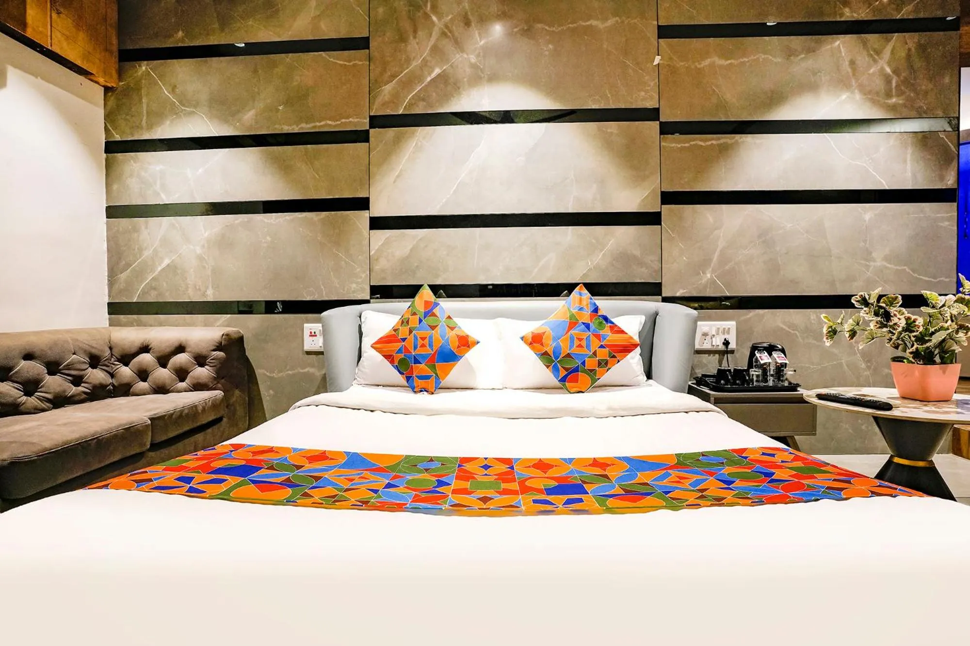 Bed in FabHotel Prime Welcome Palace - Inside Chandni Chowk Complex