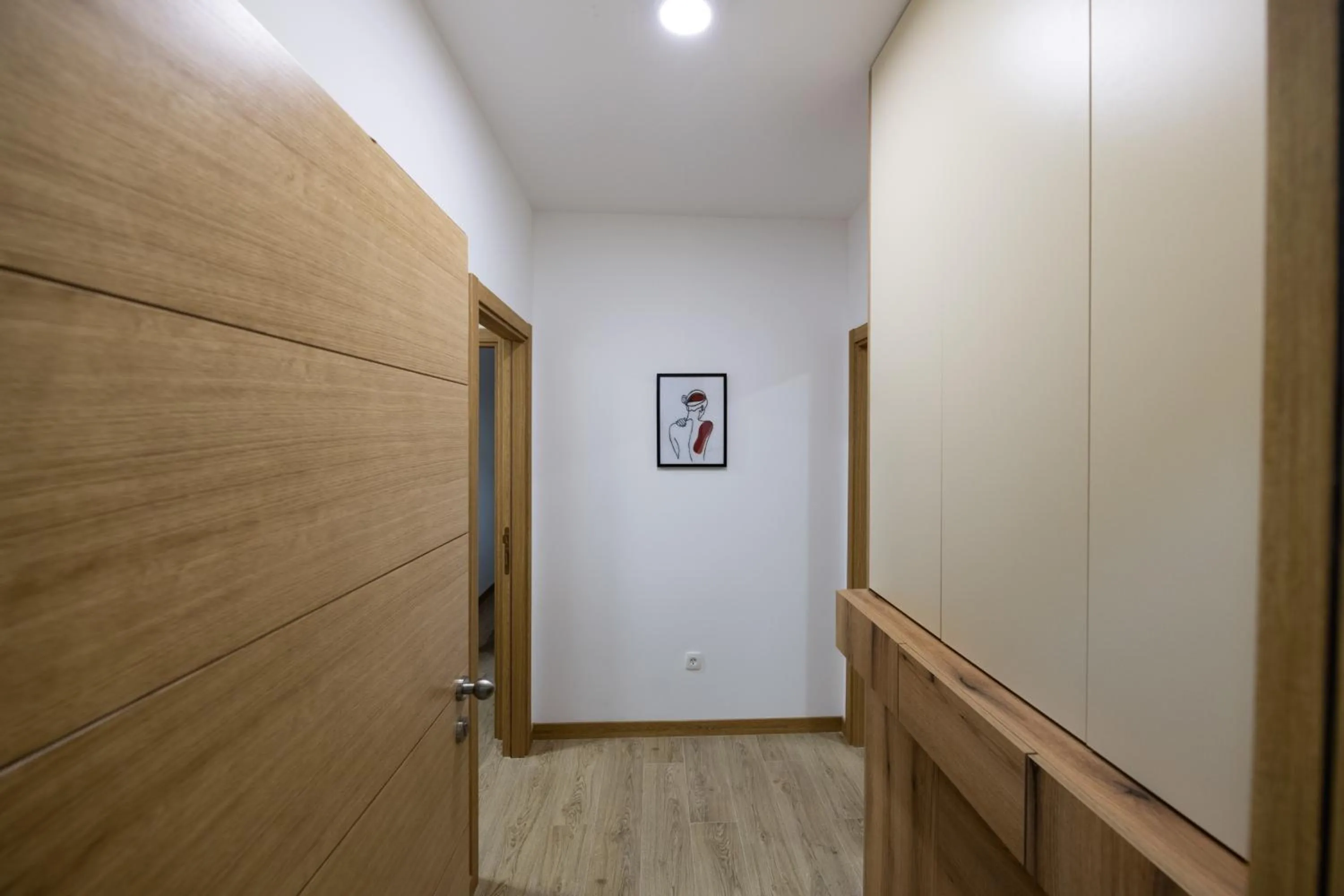 Area and facilities in Pini Apart-hotel