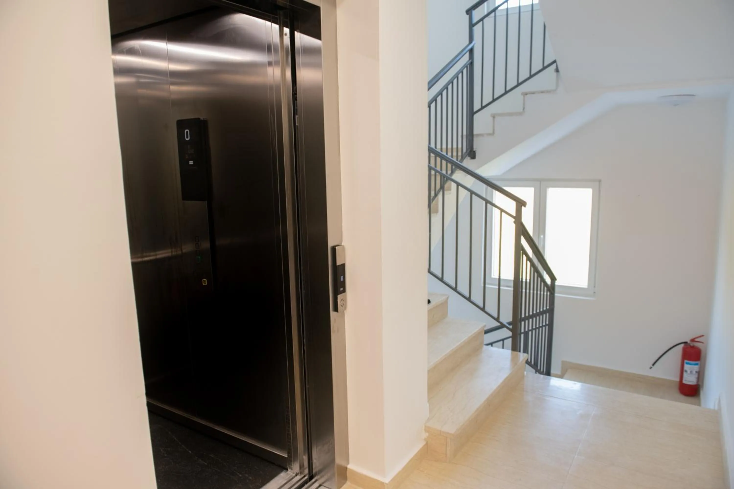 elevator in Pini Apart-hotel
