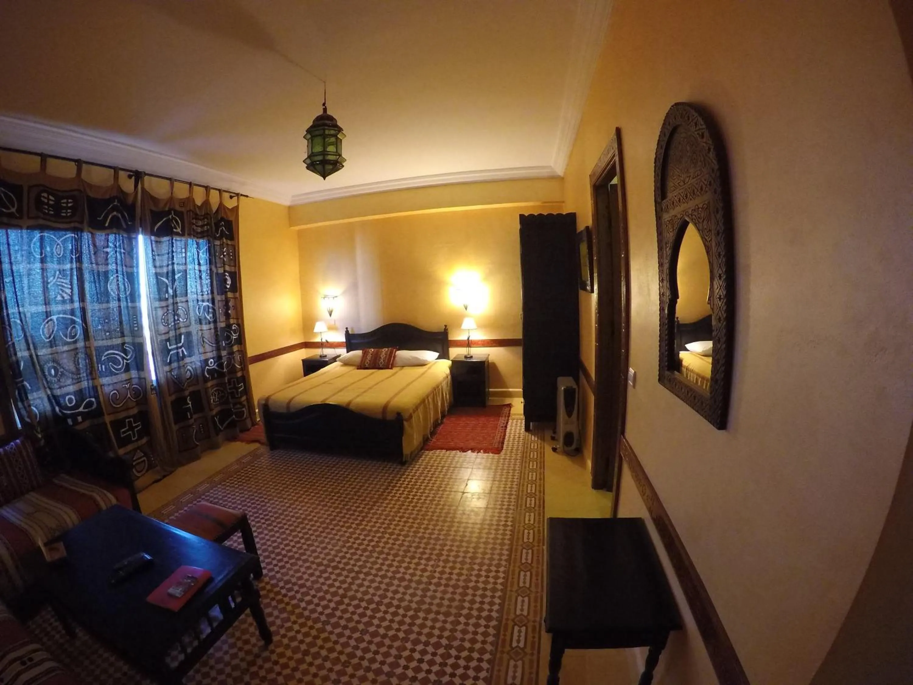 Photo of the whole room, Bed in Riad Zahra