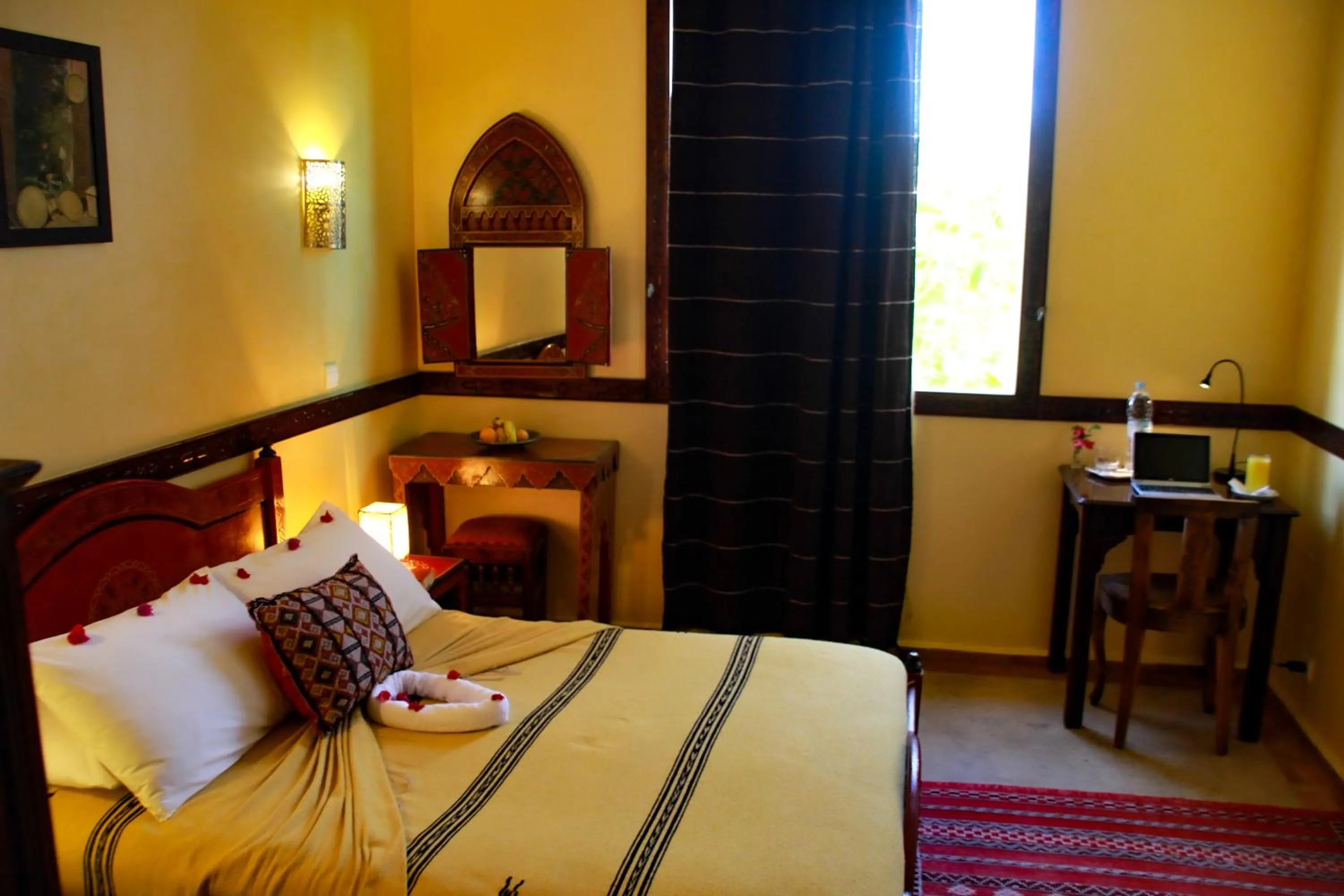 Photo of the whole room, Bed in Riad Zahra