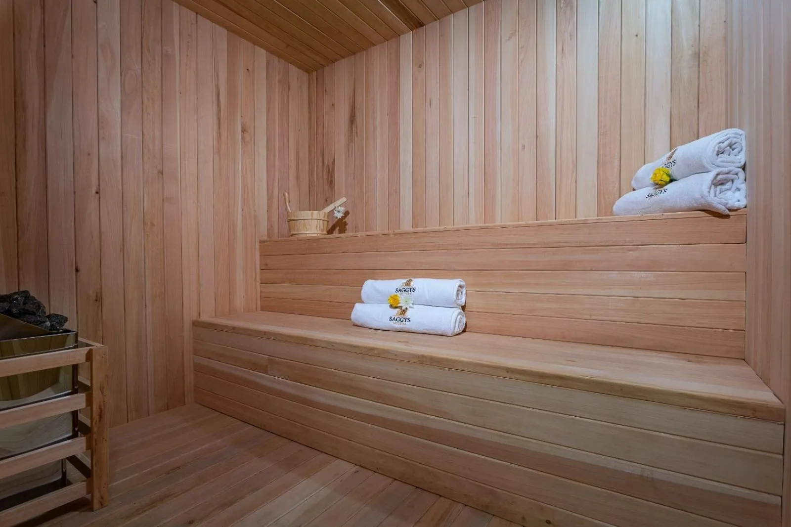 Sauna in Saggys Suites Hotel & Spa