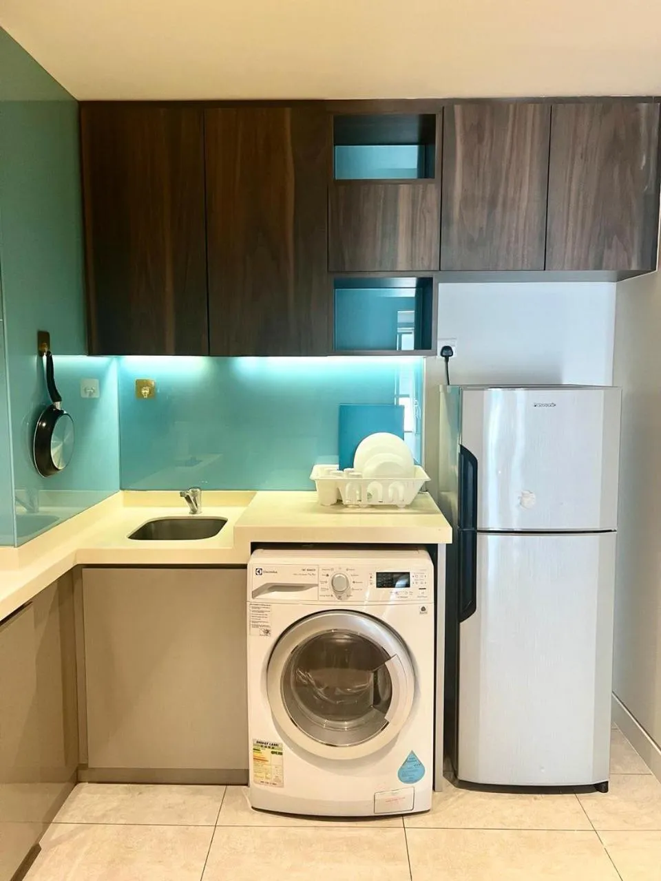 Kitchen or kitchenette in D'Majestic by Lush Living