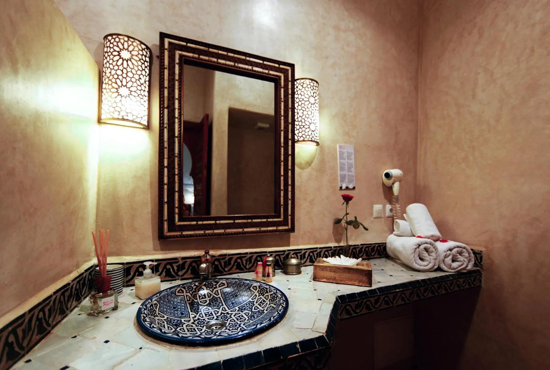 Bathroom in Riad Dar Justo Hotel Boutique & Spa