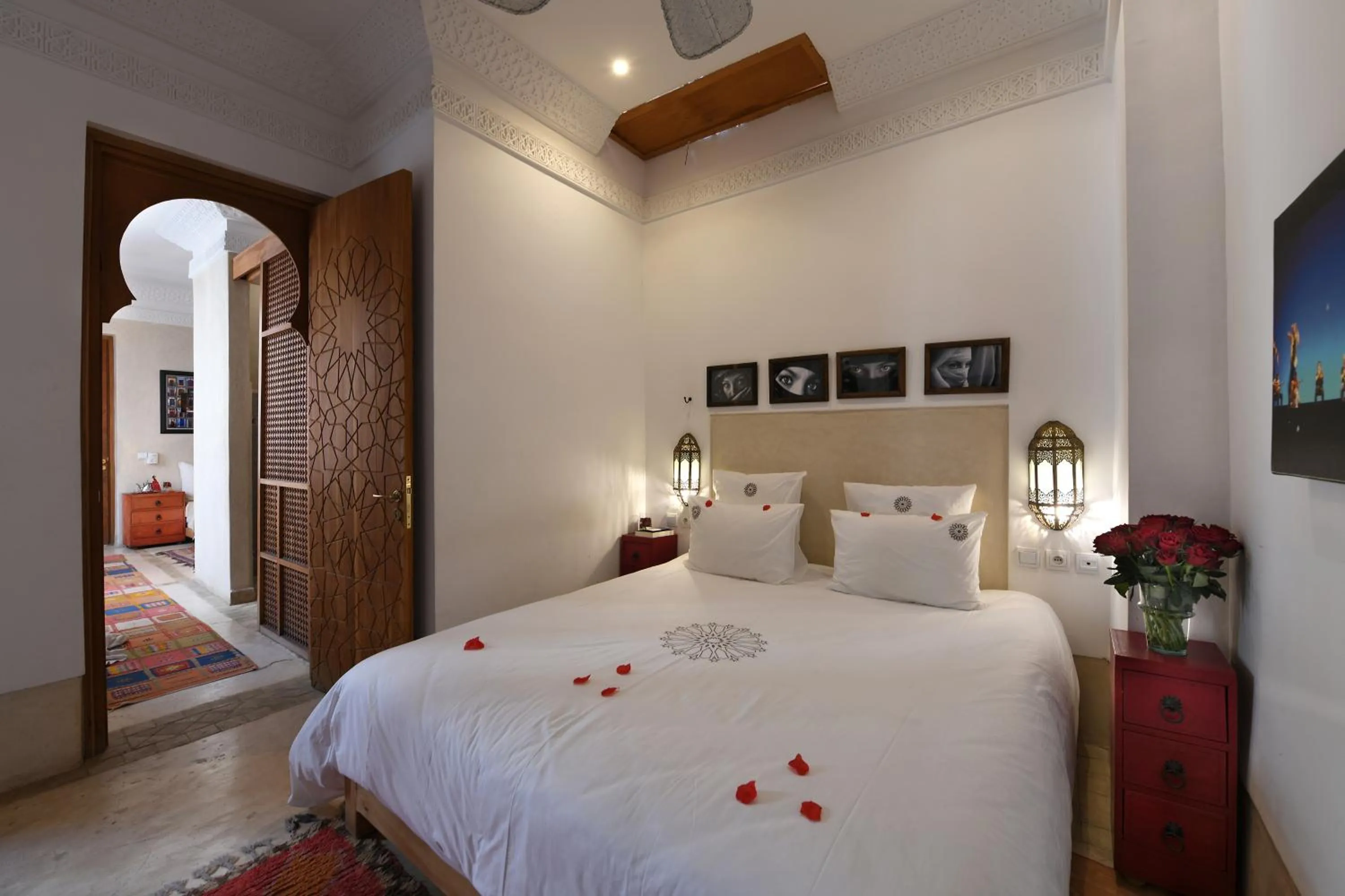 Photo of the whole room, Bed in Riad Dar Justo Hotel Boutique & Spa