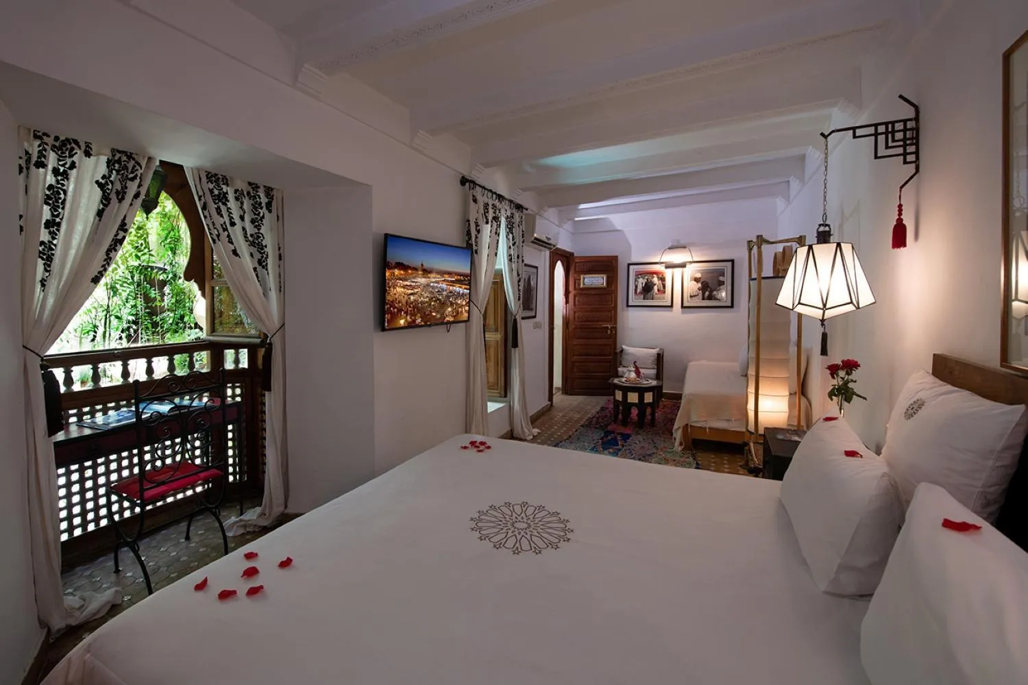Bed in Riad Dar Justo Hotel Boutique & Spa