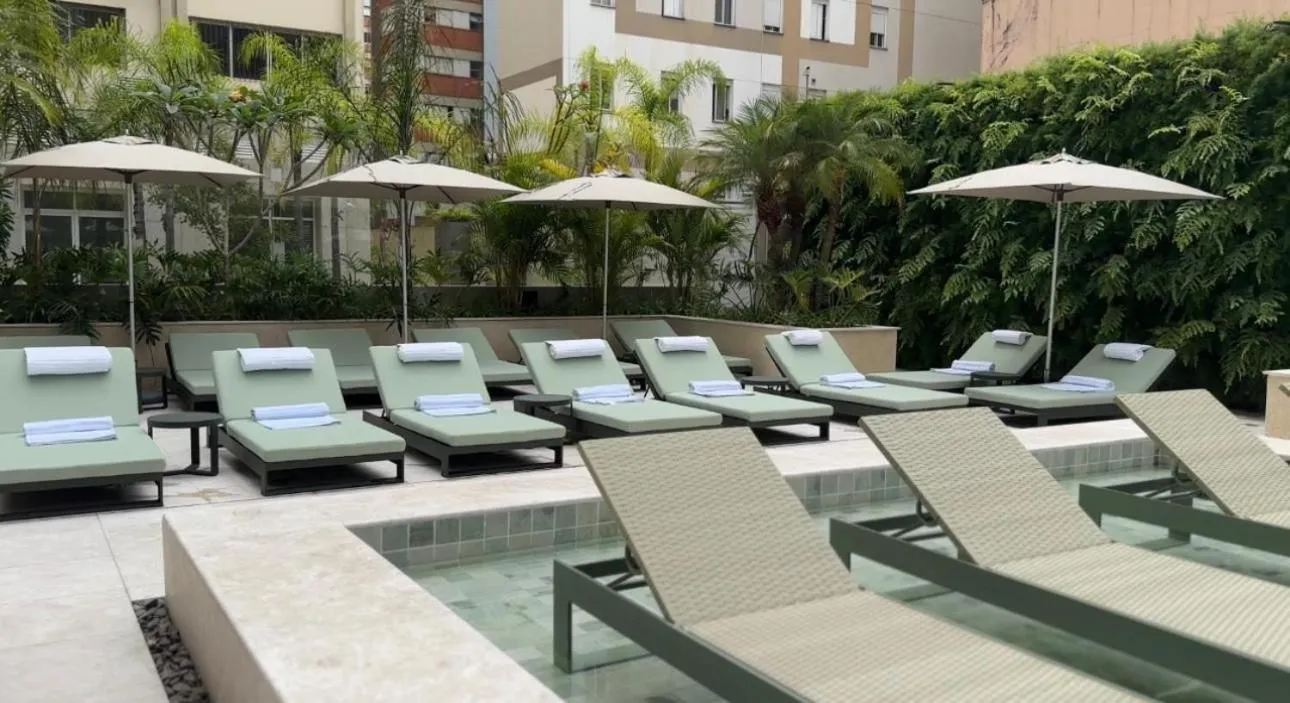 Swimming pool in HIGI HOTEL SÃO PAULO