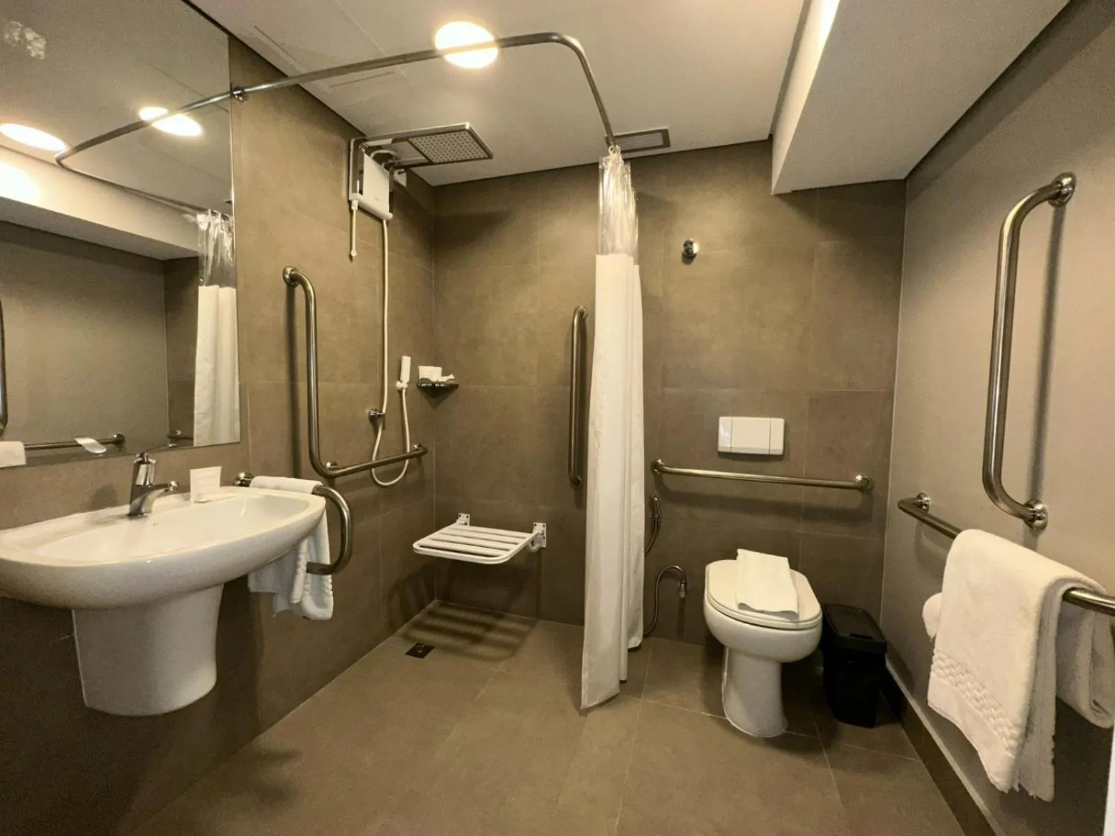 Bathroom in HIGI HOTEL SÃO PAULO