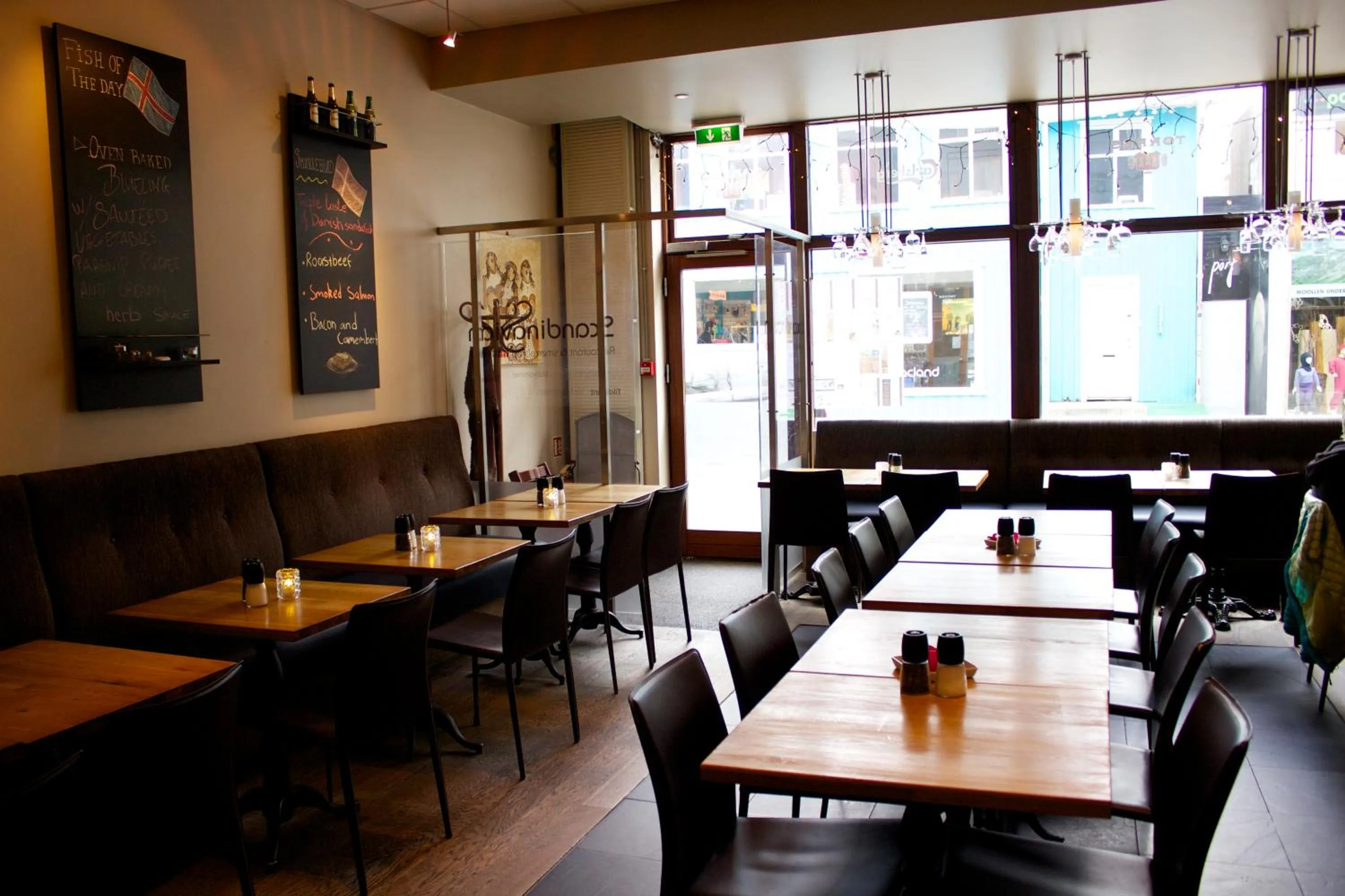 Restaurant/places to eat in Hotel Frón